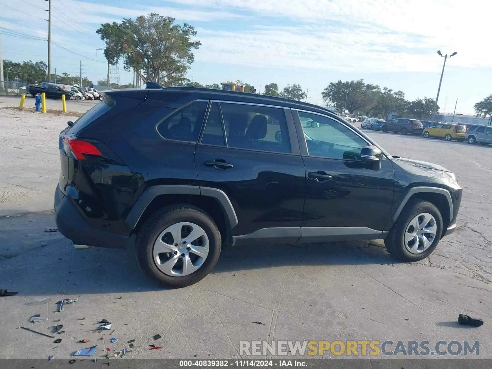 13 Photograph of a damaged car 2T3K1RFV9MW166760 TOYOTA RAV4 2021