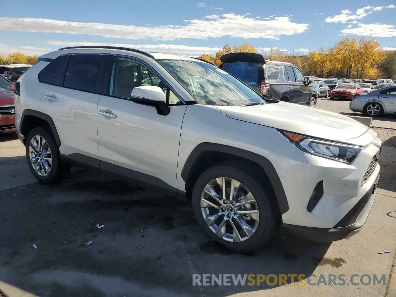 4 Photograph of a damaged car 2T3N1RFV1MW140618 TOYOTA RAV4 2021