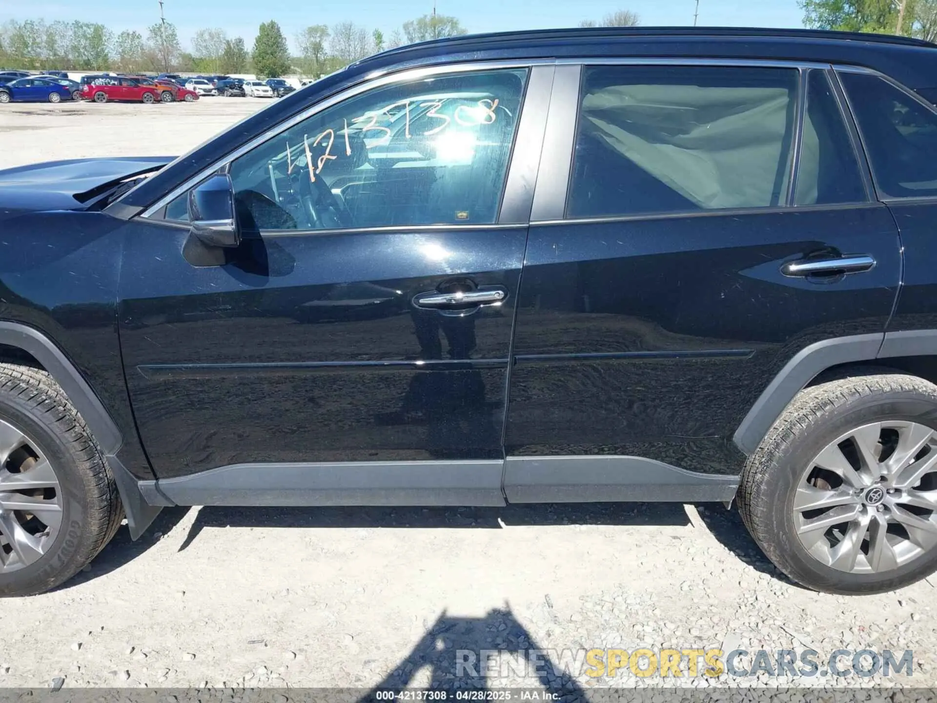 14 Фотография поврежденного автомобиля 2T3N1RFV2MC237098 TOYOTA RAV4 2021