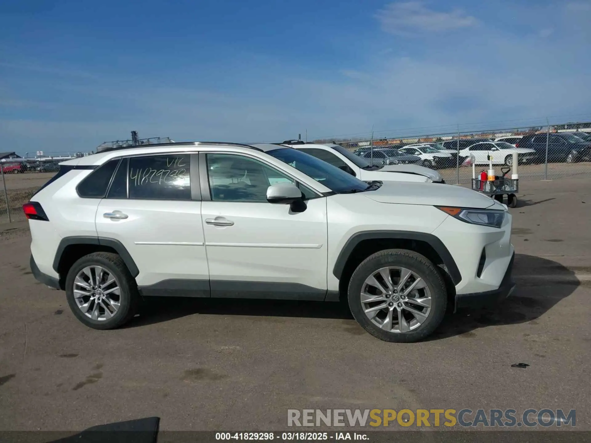 13 Фотография поврежденного автомобиля 2T3N1RFV4MW164430 TOYOTA RAV4 2021