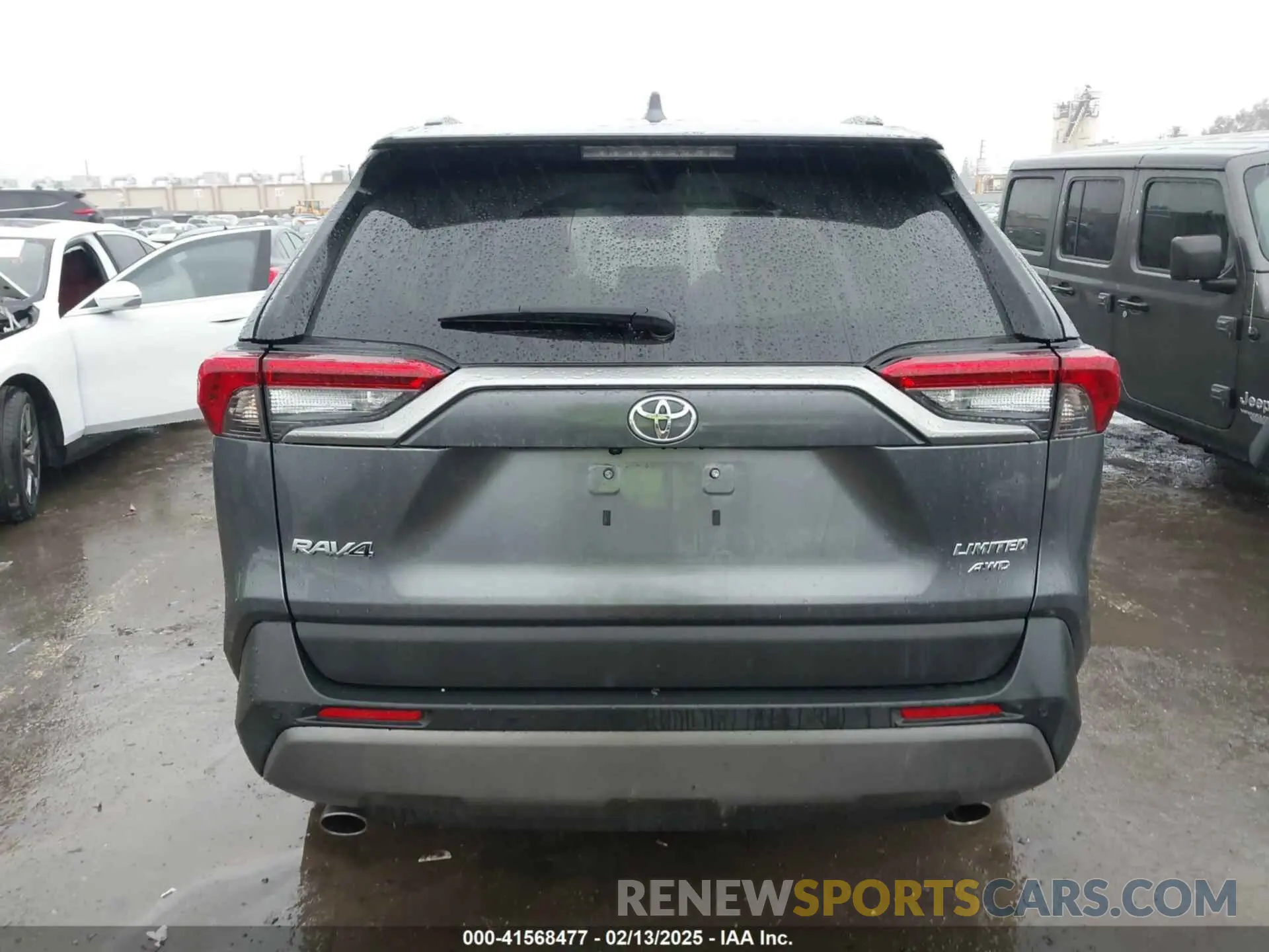 16 Photograph of a damaged car 2T3N1RFV9MC226423 TOYOTA RAV4 2021