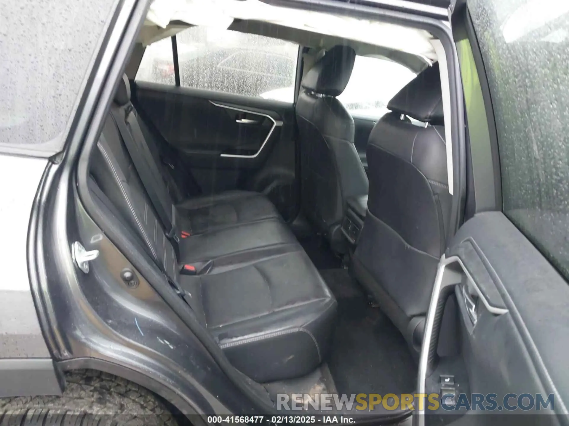8 Photograph of a damaged car 2T3N1RFV9MC226423 TOYOTA RAV4 2021