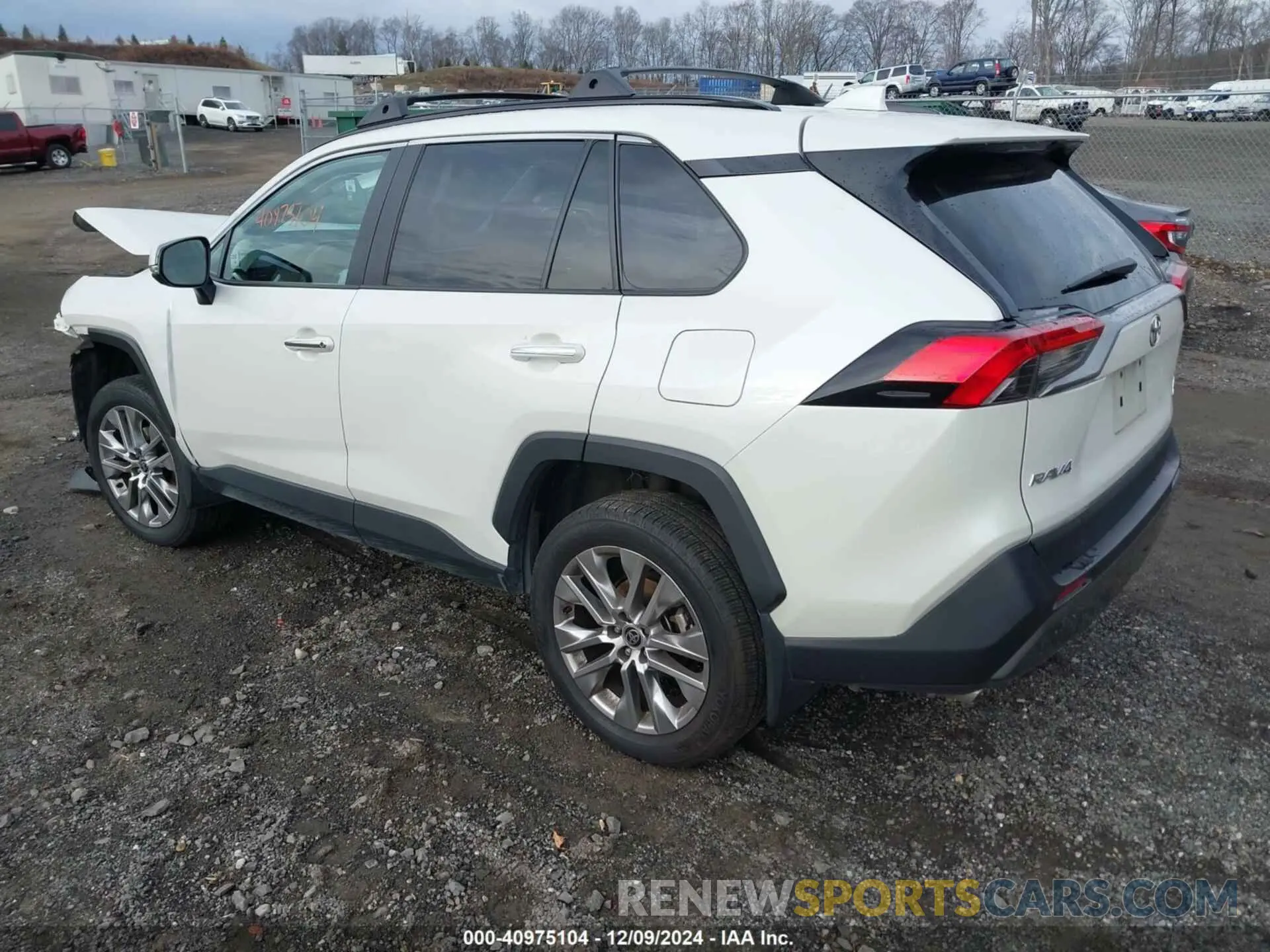 3 Фотография поврежденного автомобиля 2T3N1RFVXMW241074 TOYOTA RAV4 2021