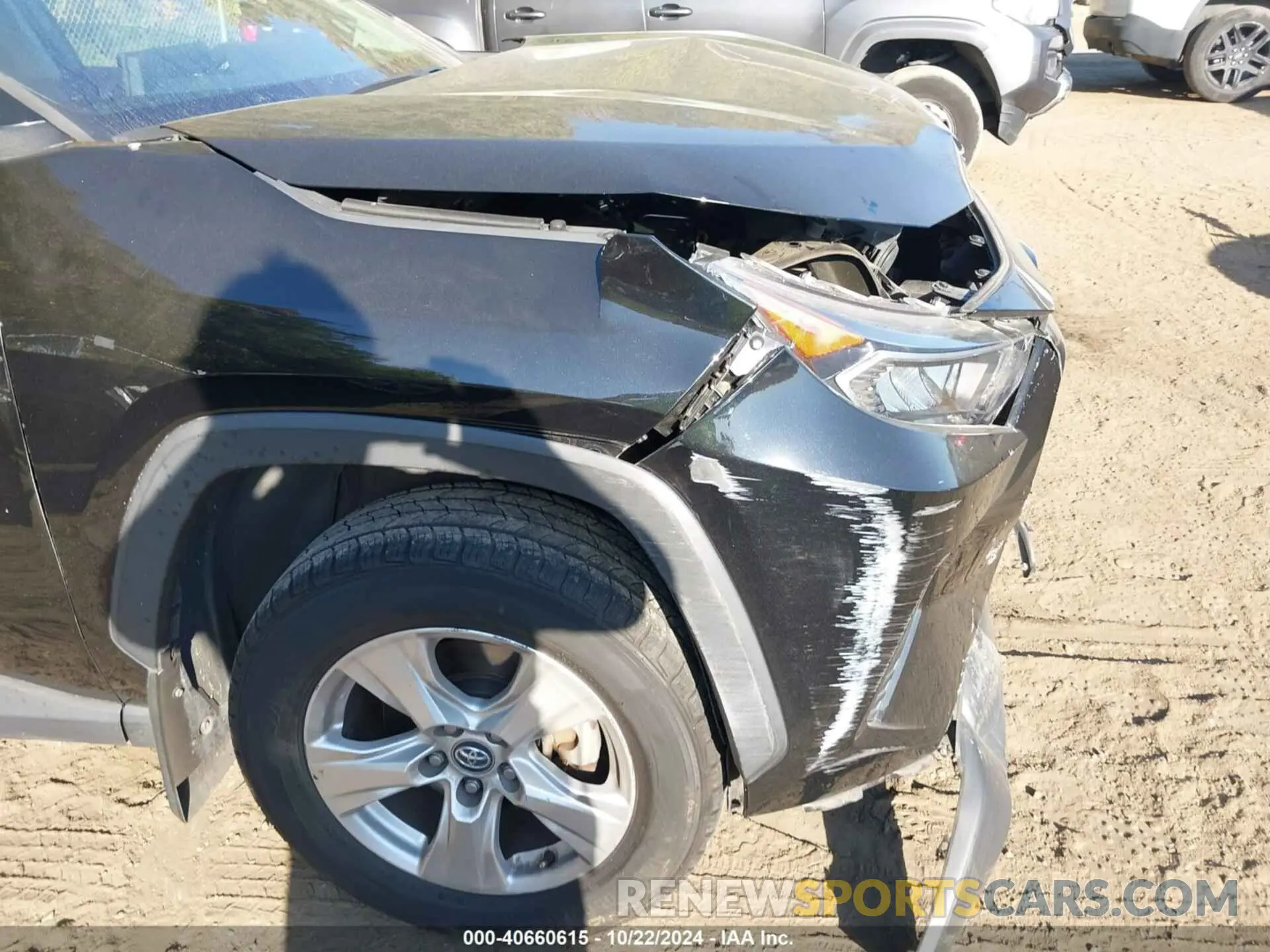 18 Photograph of a damaged car 2T3P1RFV0MC167349 TOYOTA RAV4 2021