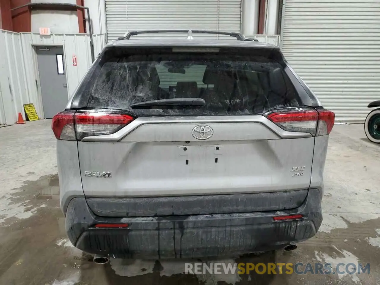 6 Фотография поврежденного автомобиля 2T3P1RFV0MC192493 TOYOTA RAV4 2021