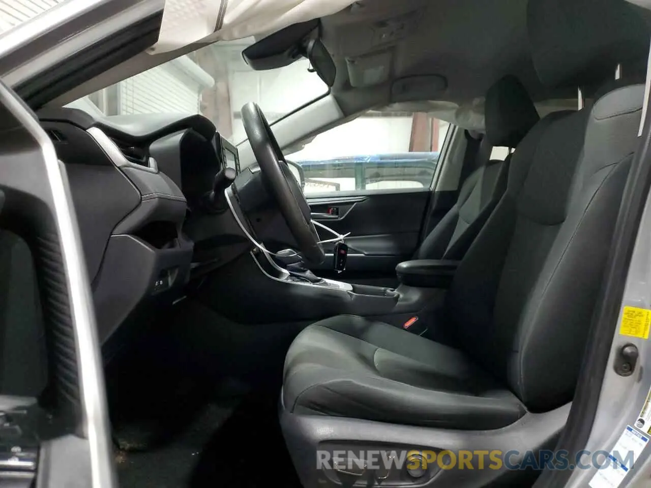 7 Фотография поврежденного автомобиля 2T3P1RFV0MC192493 TOYOTA RAV4 2021