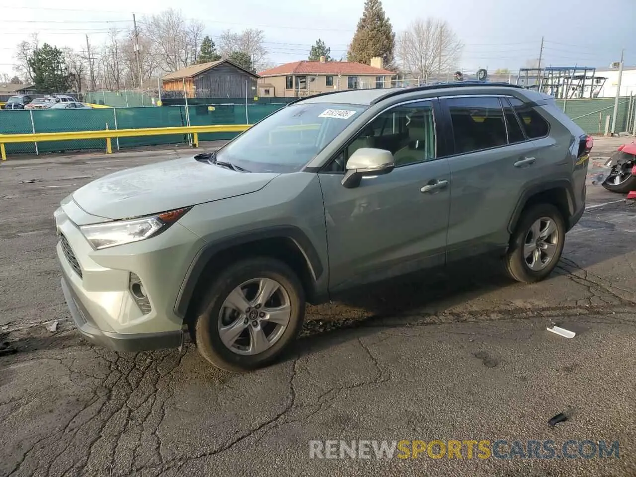 1 Photograph of a damaged car 2T3P1RFV0MW155197 TOYOTA RAV4 2021