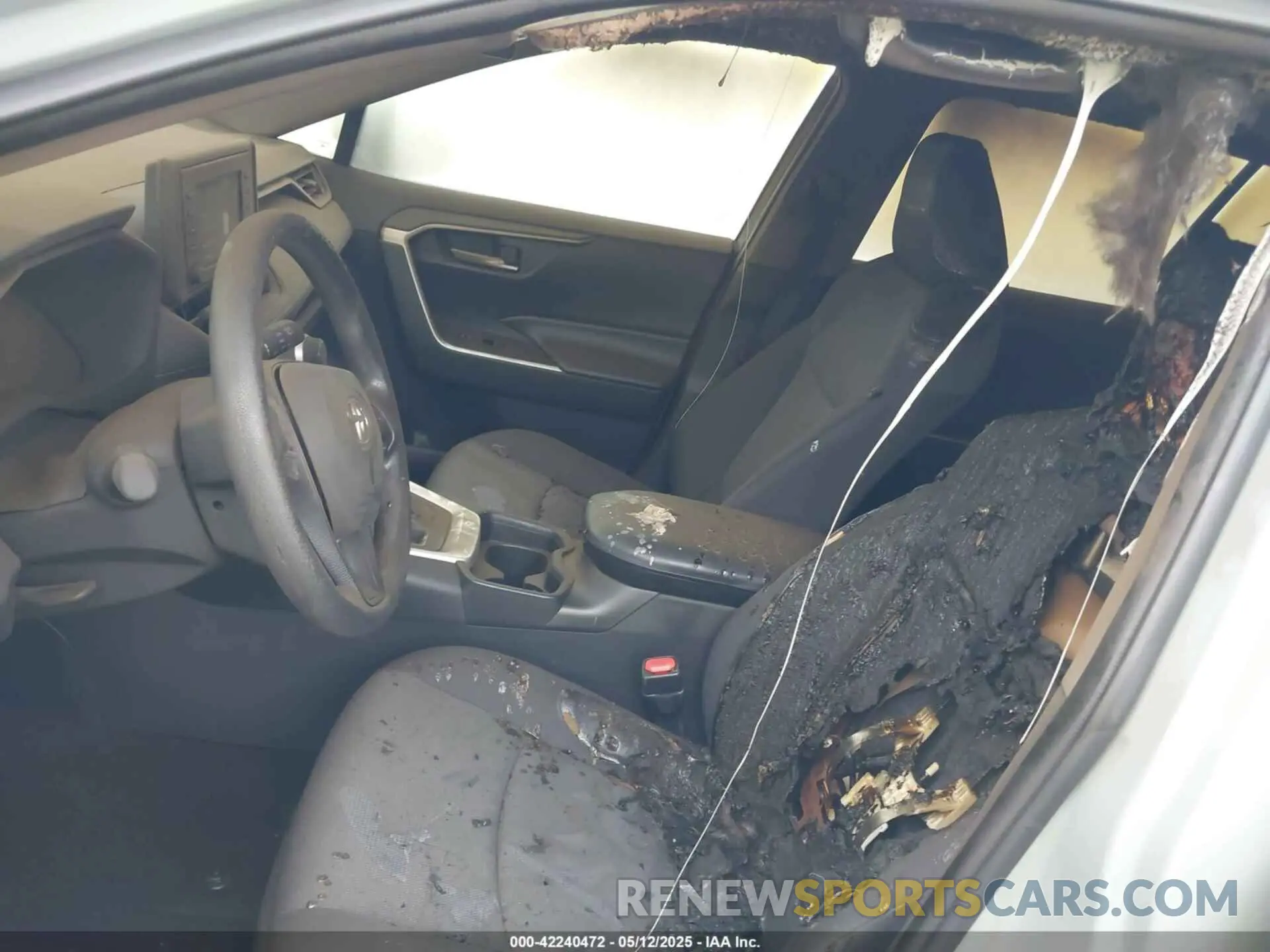 6 Фотография поврежденного автомобиля 2T3P1RFV0MW163963 TOYOTA RAV4 2021