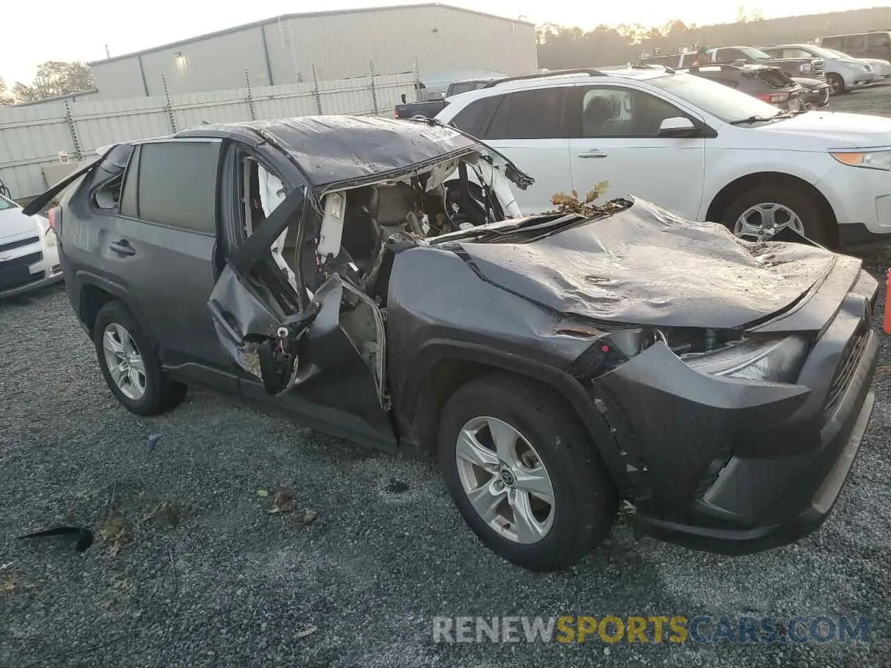 4 Фотография поврежденного автомобиля 2T3P1RFV0MW174204 TOYOTA RAV4 2021
