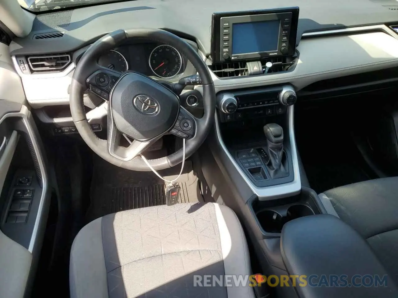 8 Фотография поврежденного автомобиля 2T3P1RFV0MW196526 TOYOTA RAV4 2021