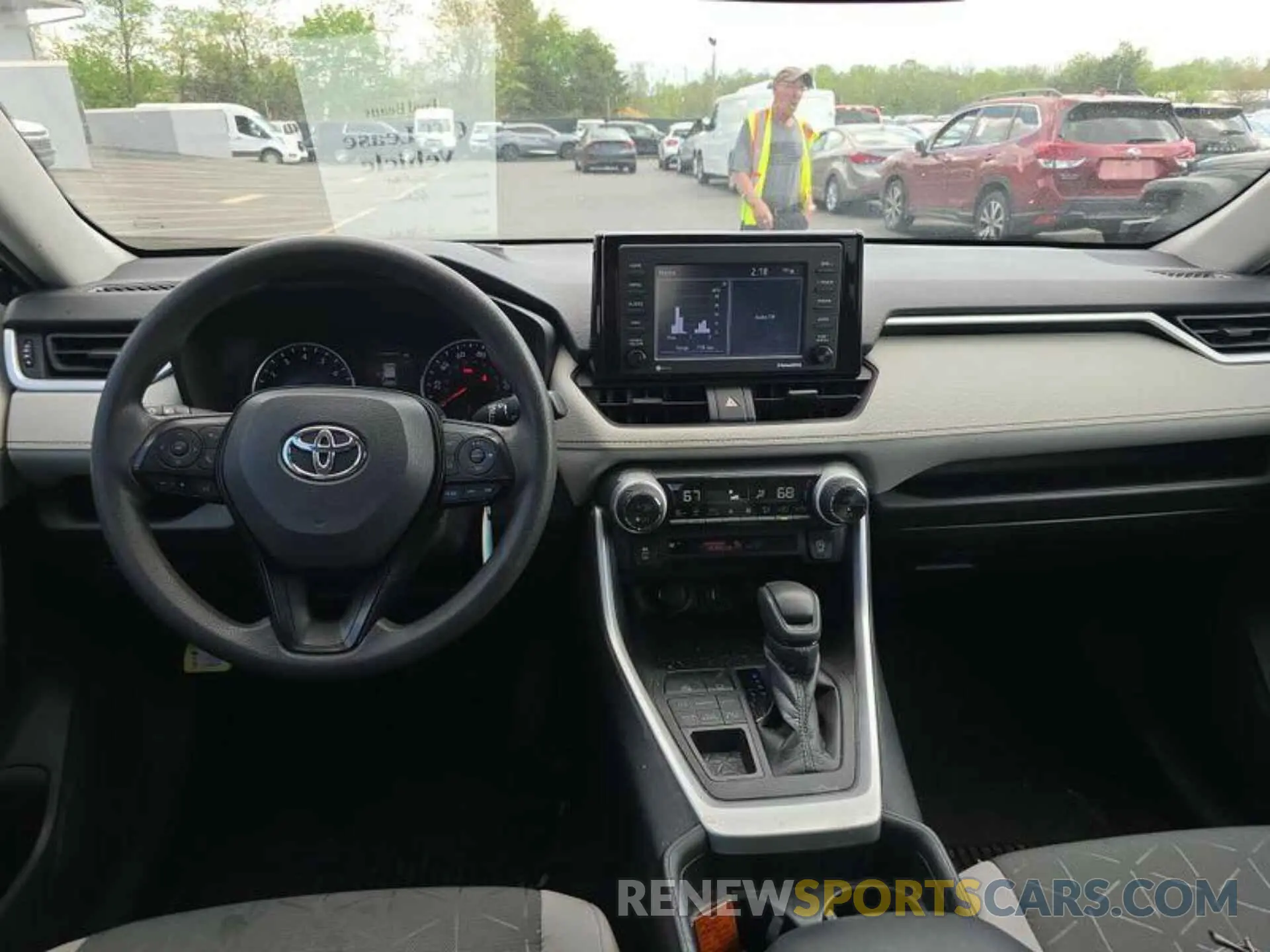 16 Photograph of a damaged car 2T3P1RFV0MW225619 TOYOTA RAV4 2021