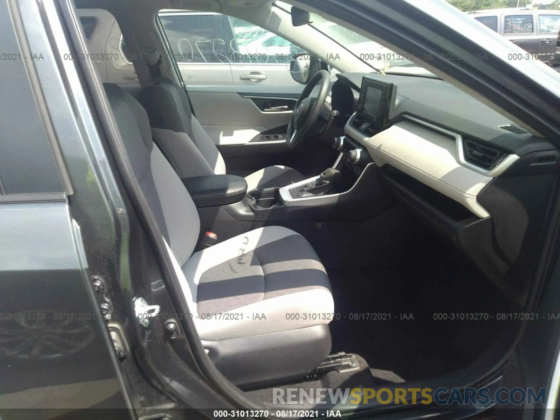 5 Photograph of a damaged car 2T3P1RFV1MC166534 TOYOTA RAV4 2021