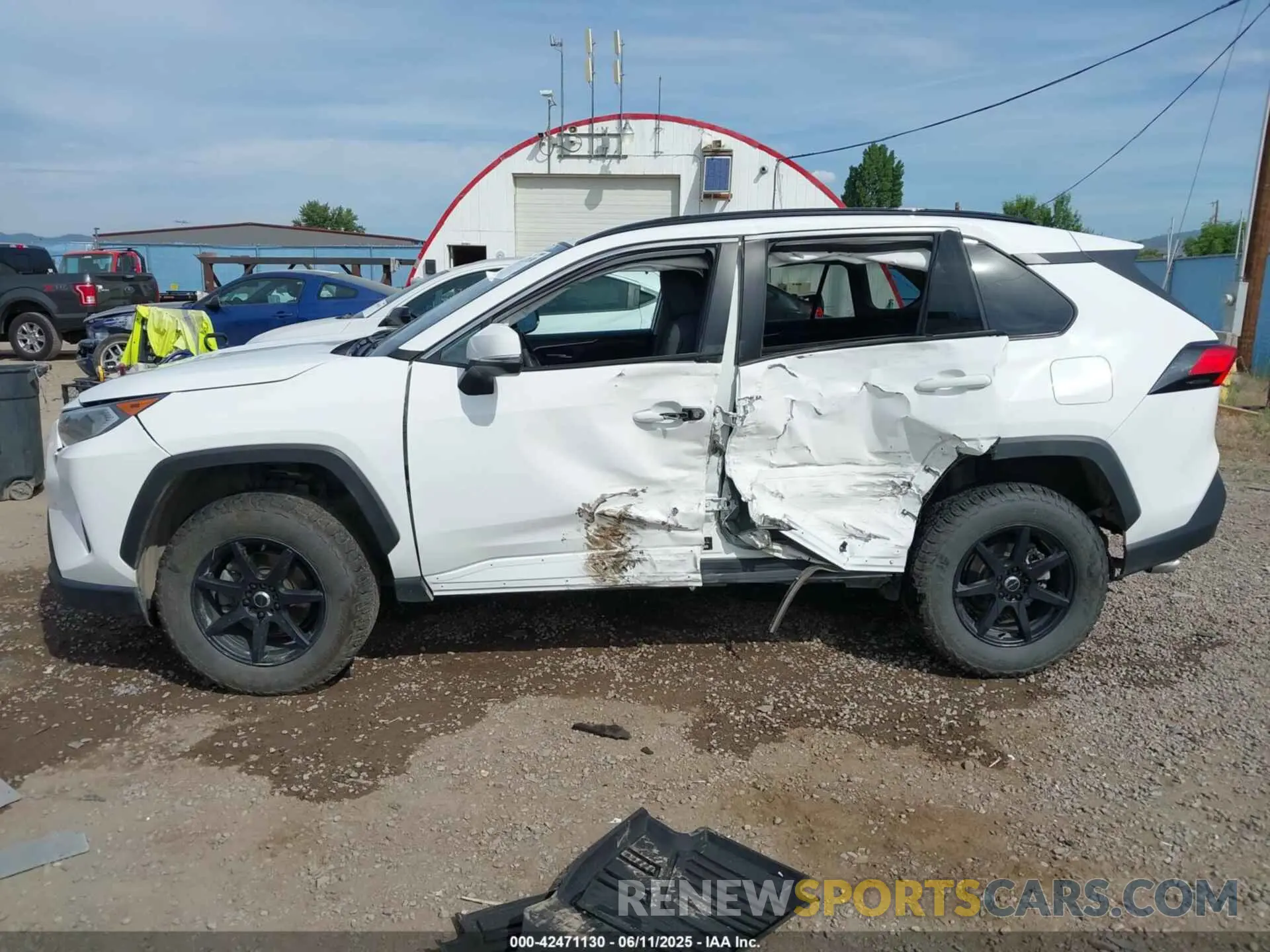 15 Photograph of a damaged car 2T3P1RFV1MC219717 TOYOTA RAV4 2021