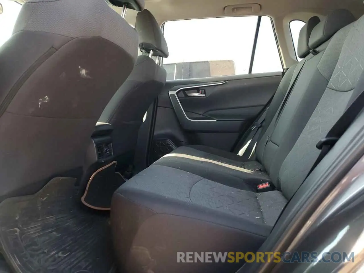 11 Фотография поврежденного автомобиля 2T3P1RFV1MC224531 TOYOTA RAV4 2021