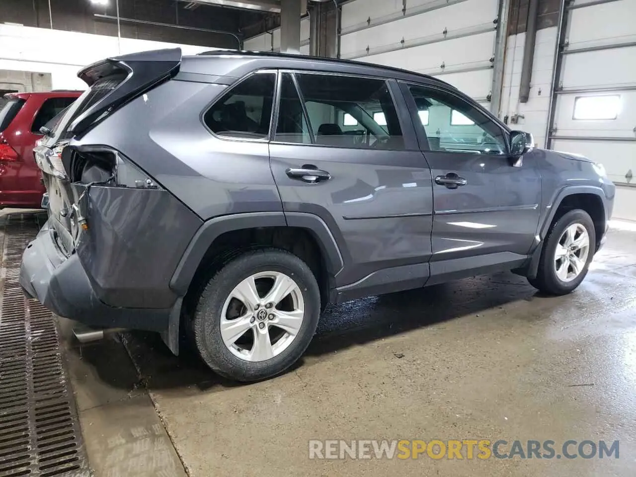 3 Фотография поврежденного автомобиля 2T3P1RFV1MC244665 TOYOTA RAV4 2021