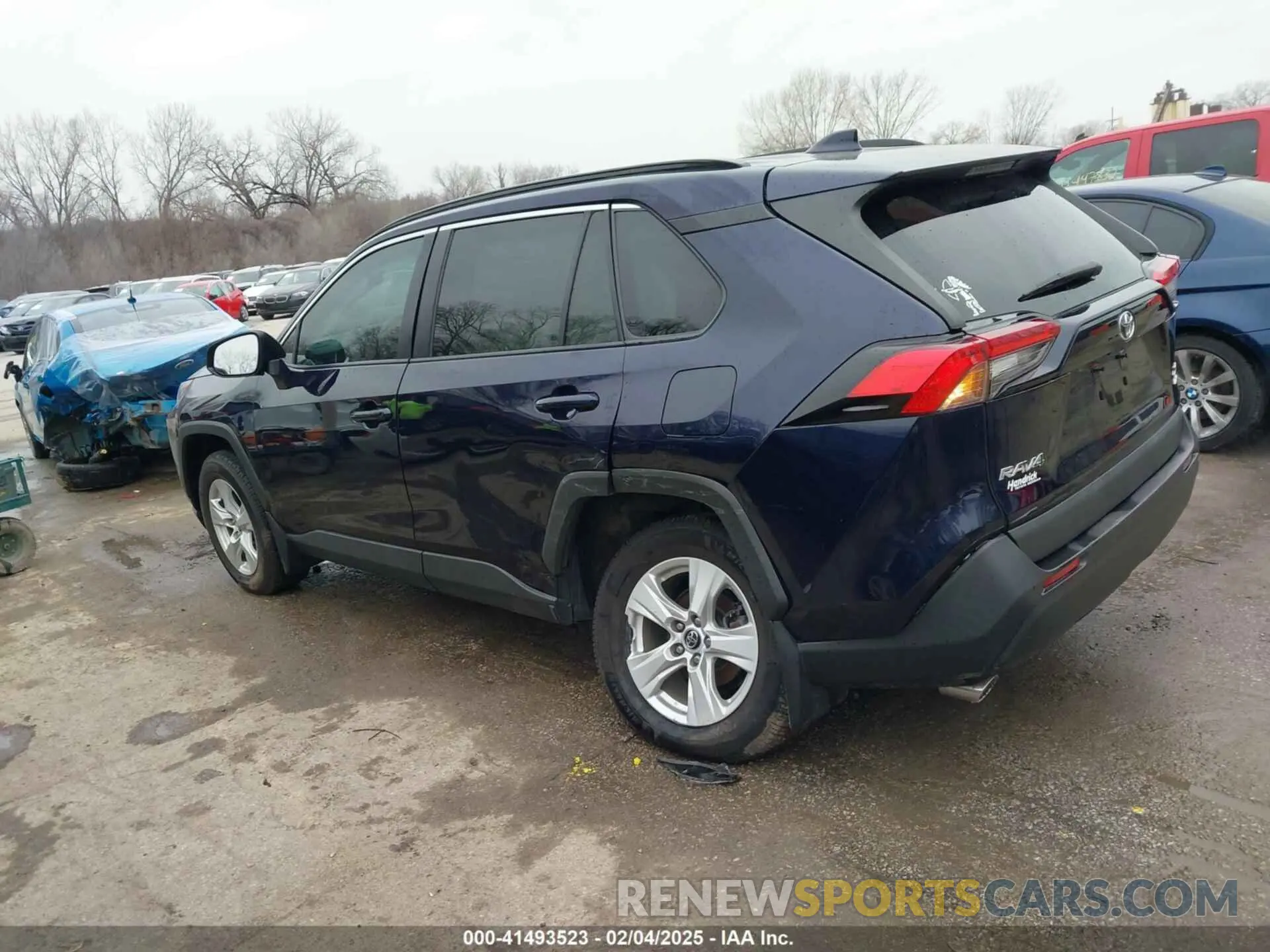 3 Photograph of a damaged car 2T3P1RFV1MW151191 TOYOTA RAV4 2021