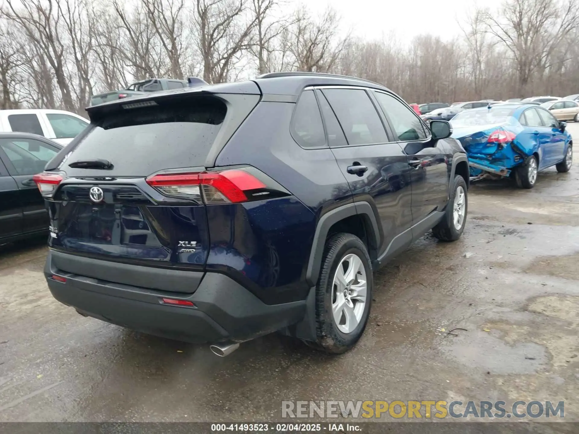 4 Photograph of a damaged car 2T3P1RFV1MW151191 TOYOTA RAV4 2021