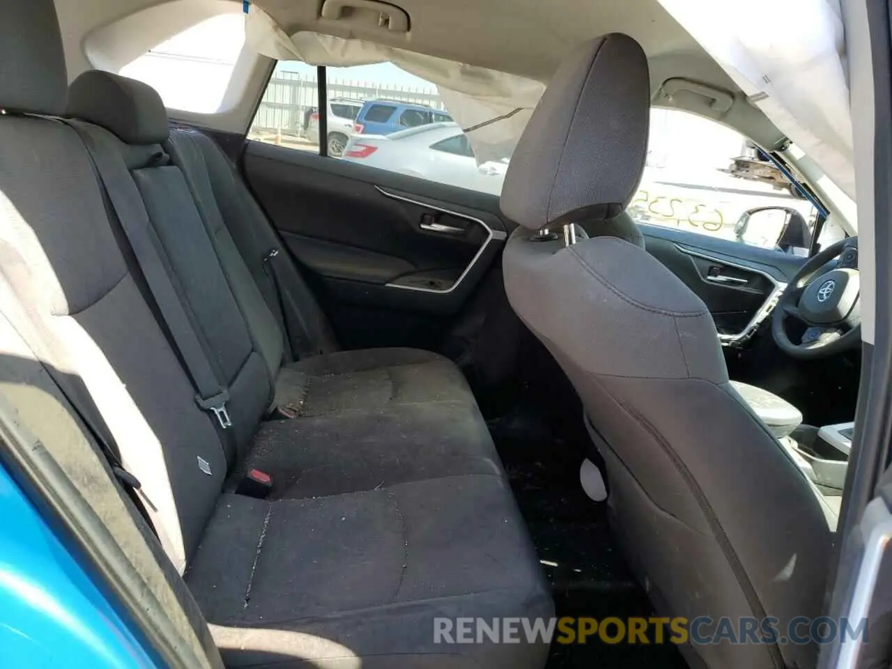 6 Фотография поврежденного автомобиля 2T3P1RFV1MW154270 TOYOTA RAV4 2021