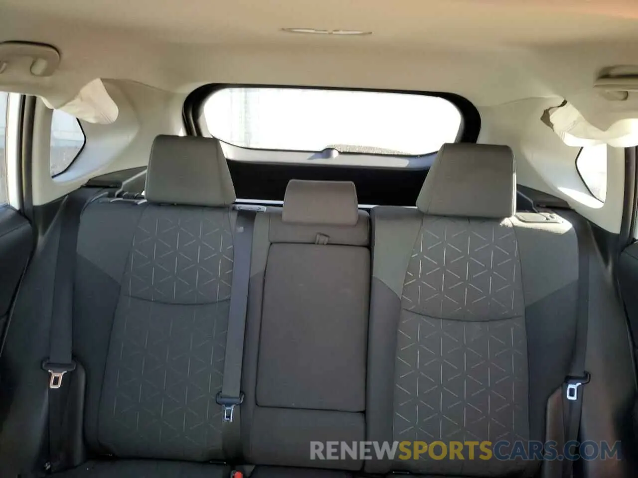10 Фотография поврежденного автомобиля 2T3P1RFV1MW211986 TOYOTA RAV4 2021