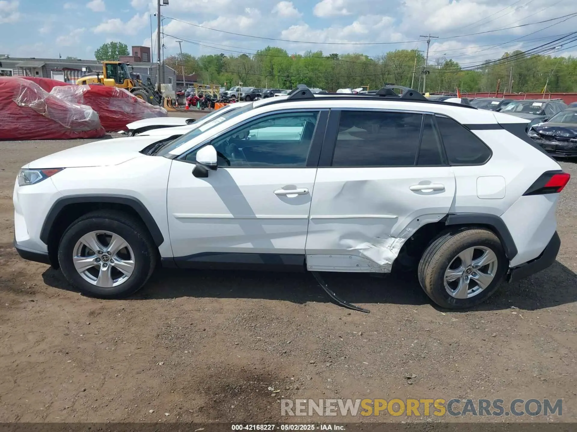 14 Photograph of a damaged car 2T3P1RFV1MW243109 TOYOTA RAV4 2021
