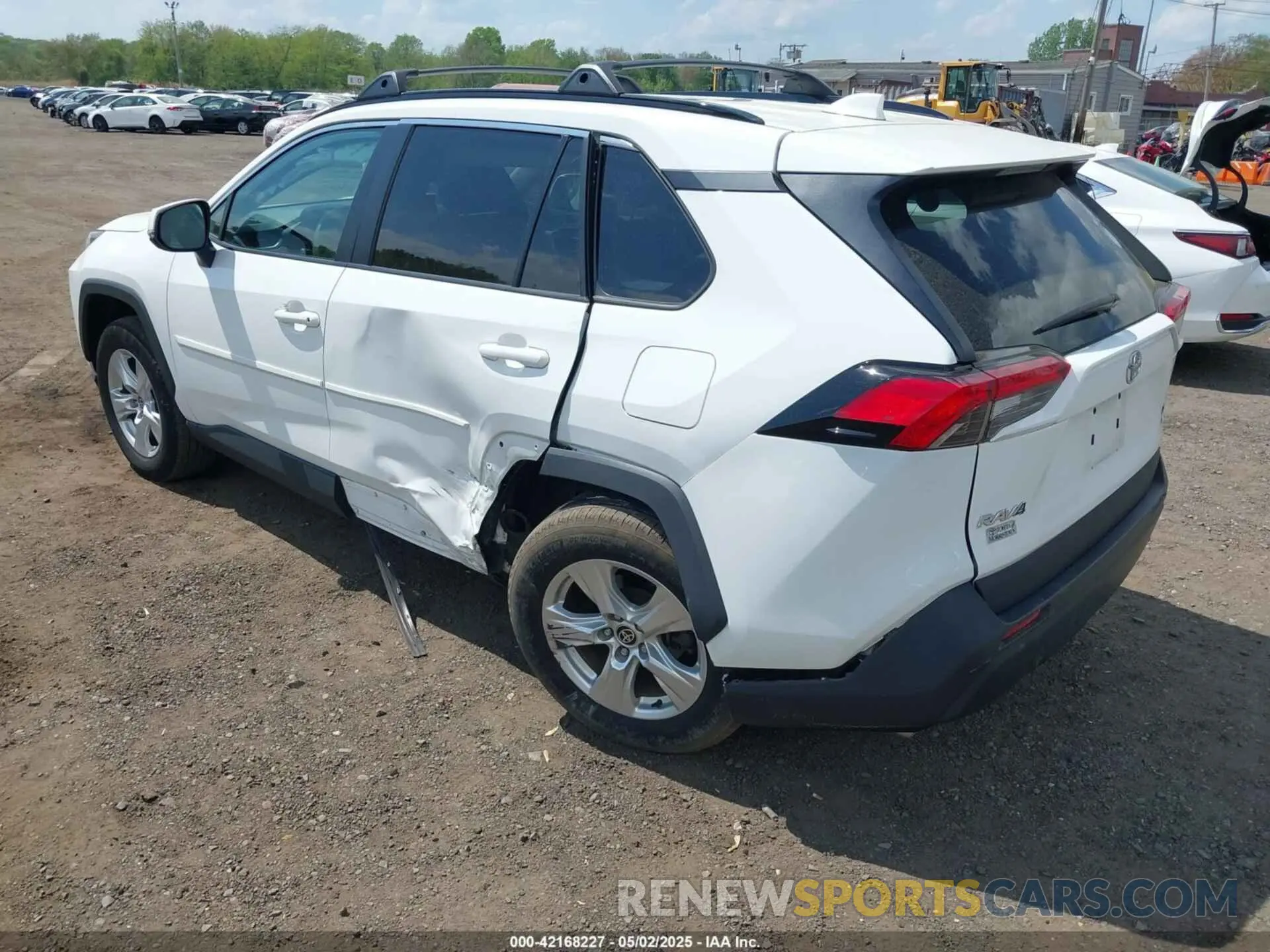 3 Photograph of a damaged car 2T3P1RFV1MW243109 TOYOTA RAV4 2021