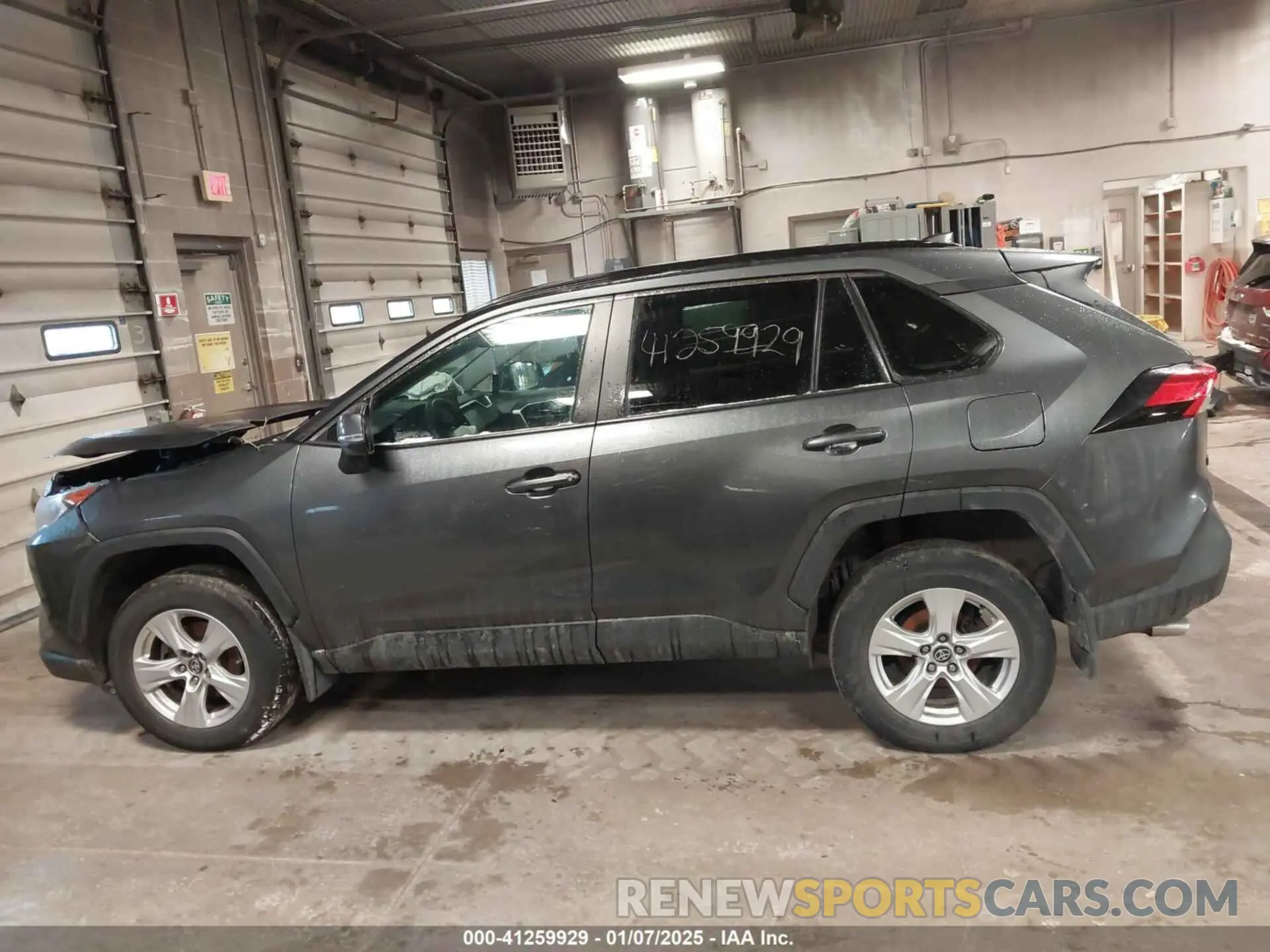 13 Photograph of a damaged car 2T3P1RFV2MC164579 TOYOTA RAV4 2021