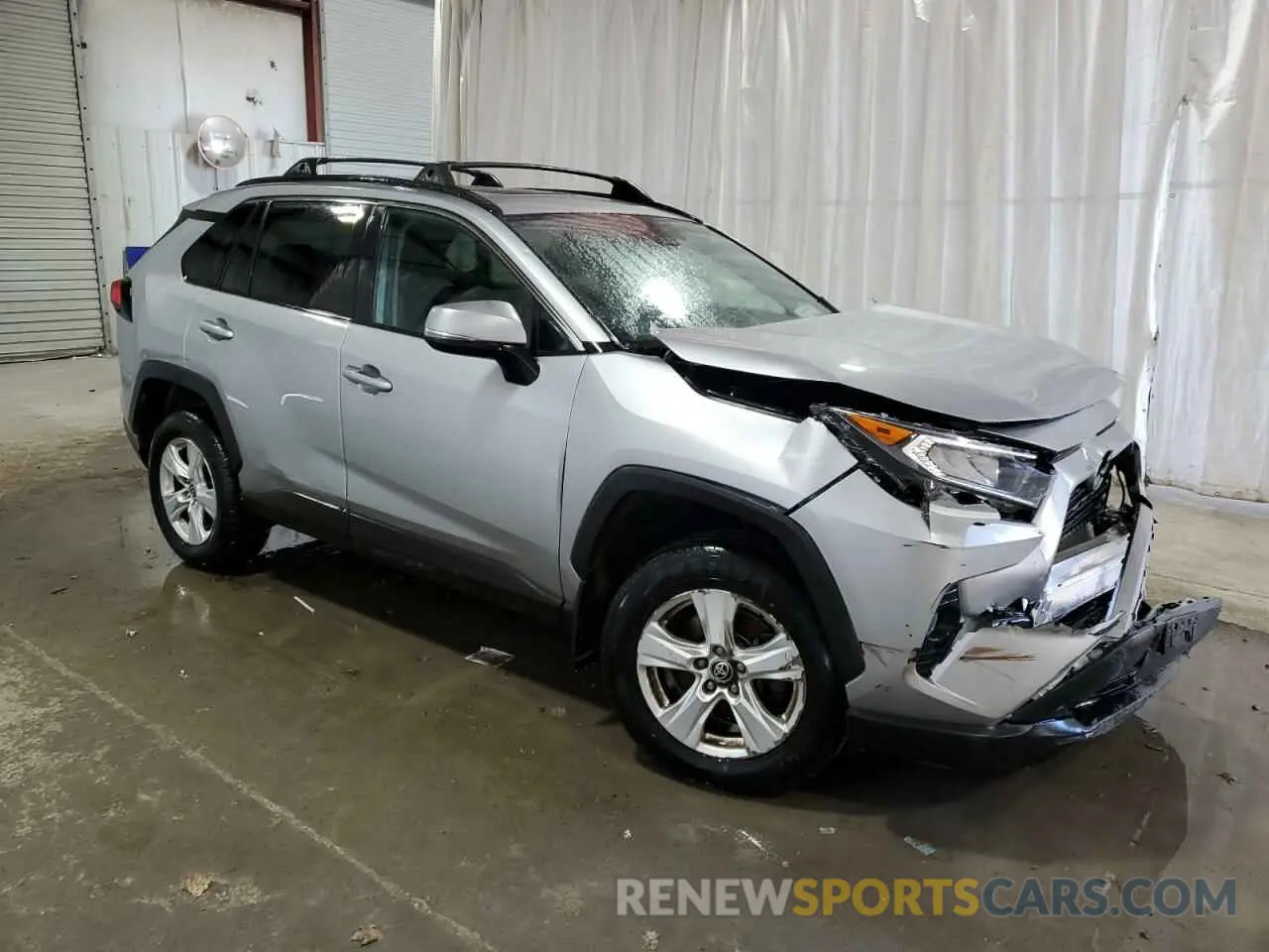 4 Photograph of a damaged car 2T3P1RFV2MC171029 TOYOTA RAV4 2021