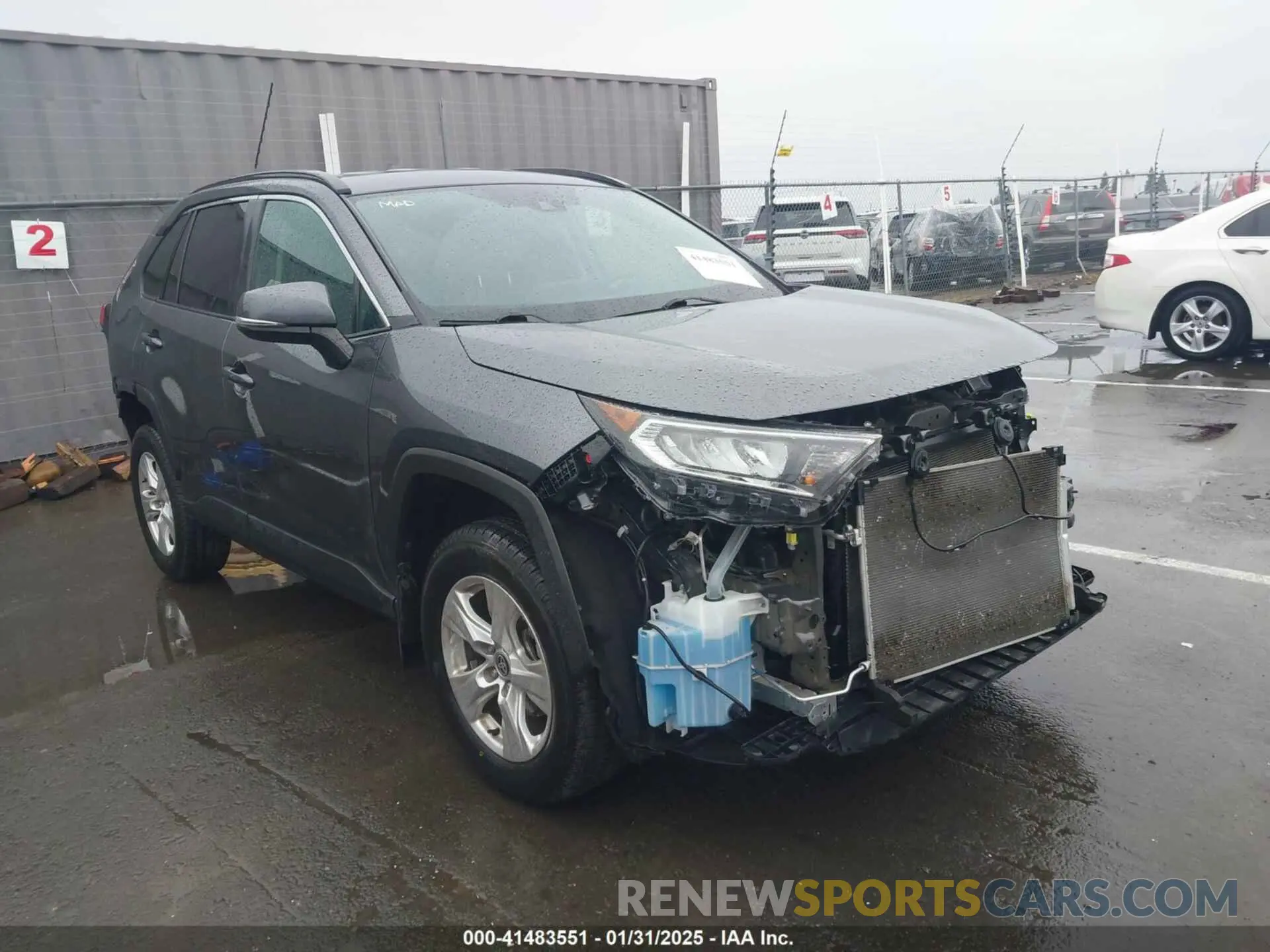 1 Photograph of a damaged car 2T3P1RFV2MC184024 TOYOTA RAV4 2021