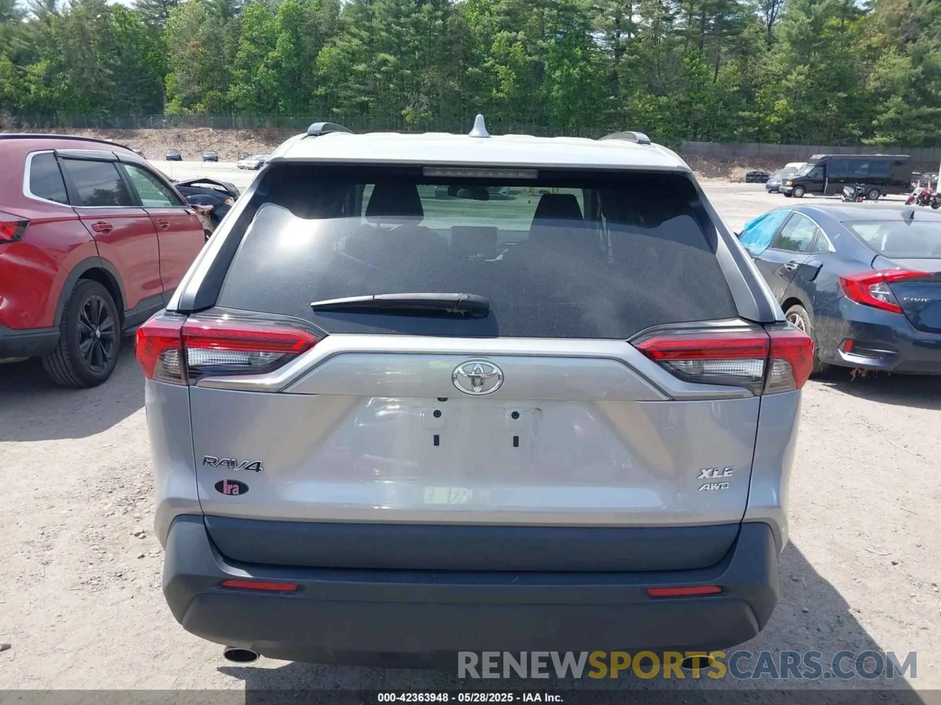 15 Photograph of a damaged car 2T3P1RFV2MC192771 TOYOTA RAV4 2021
