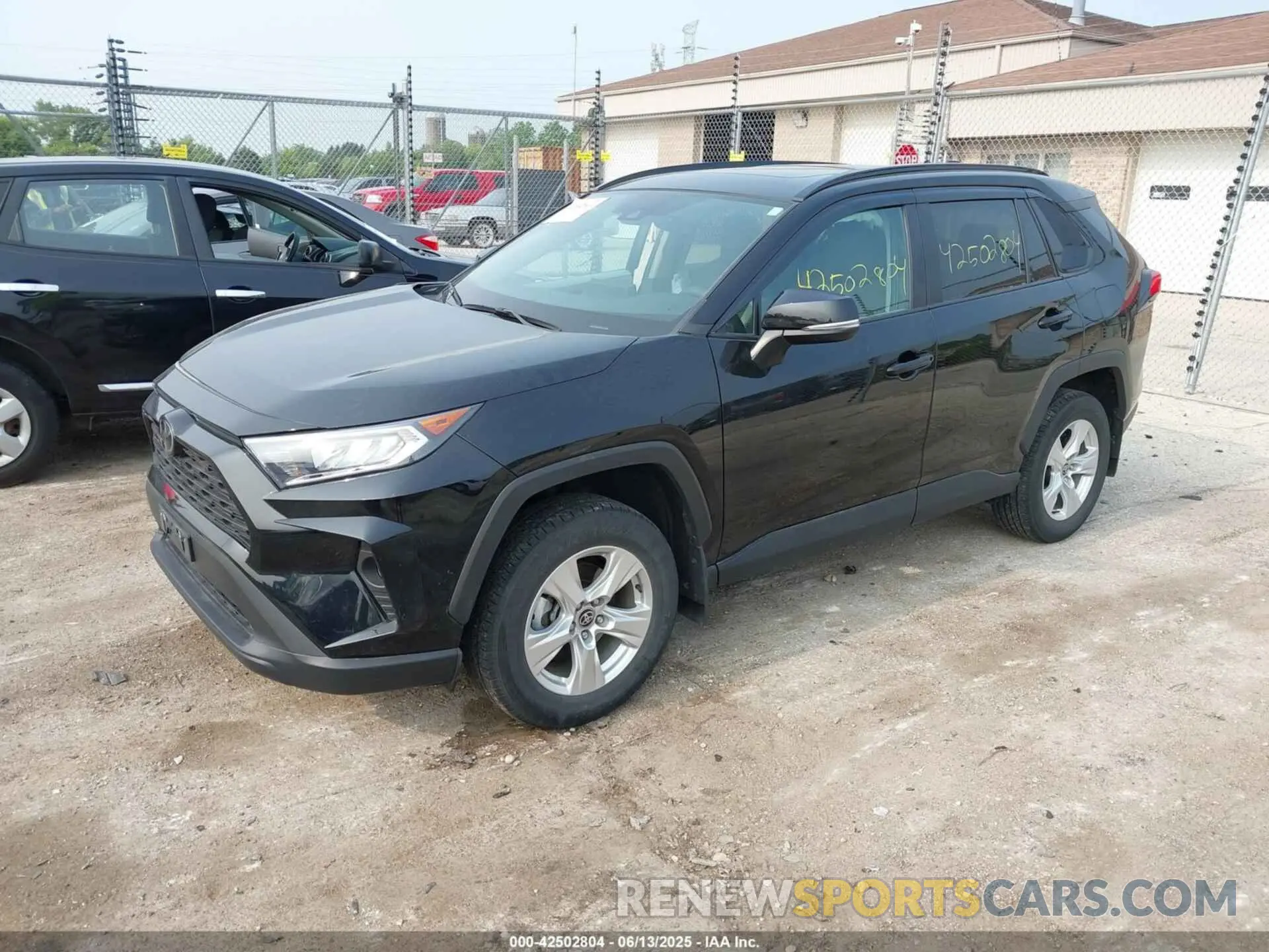 2 Photograph of a damaged car 2T3P1RFV2MC239538 TOYOTA RAV4 2021