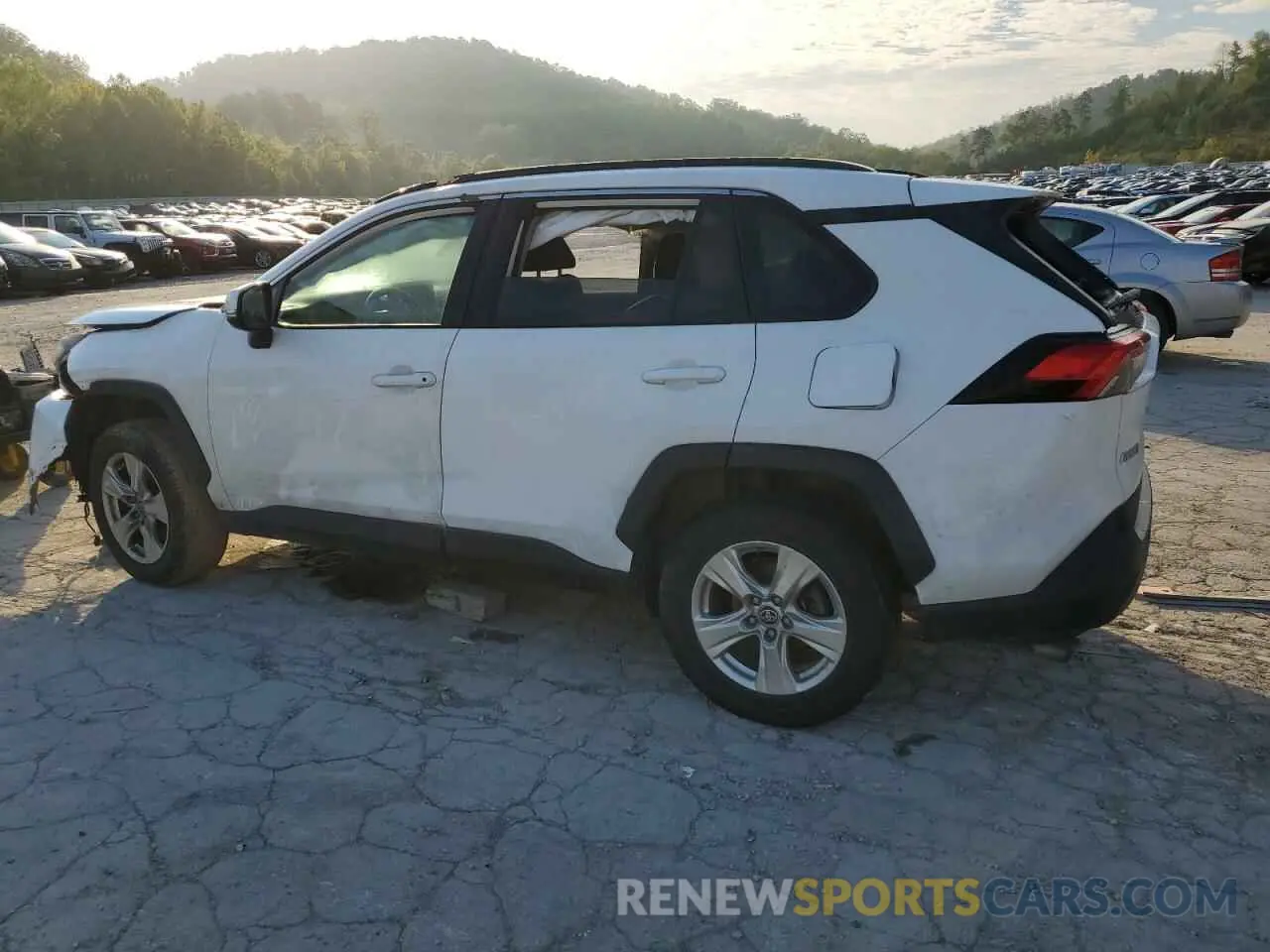 2 Фотография поврежденного автомобиля 2T3P1RFV2MC244559 TOYOTA RAV4 2021