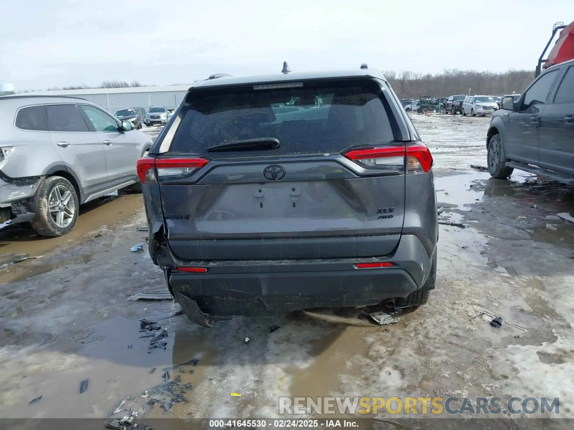 17 Фотография поврежденного автомобиля 2T3P1RFV2MC246635 TOYOTA RAV4 2021