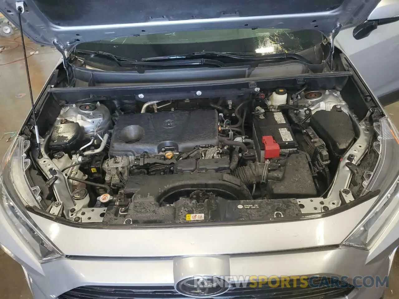 12 Photograph of a damaged car 2T3P1RFV2MW150213 TOYOTA RAV4 2021