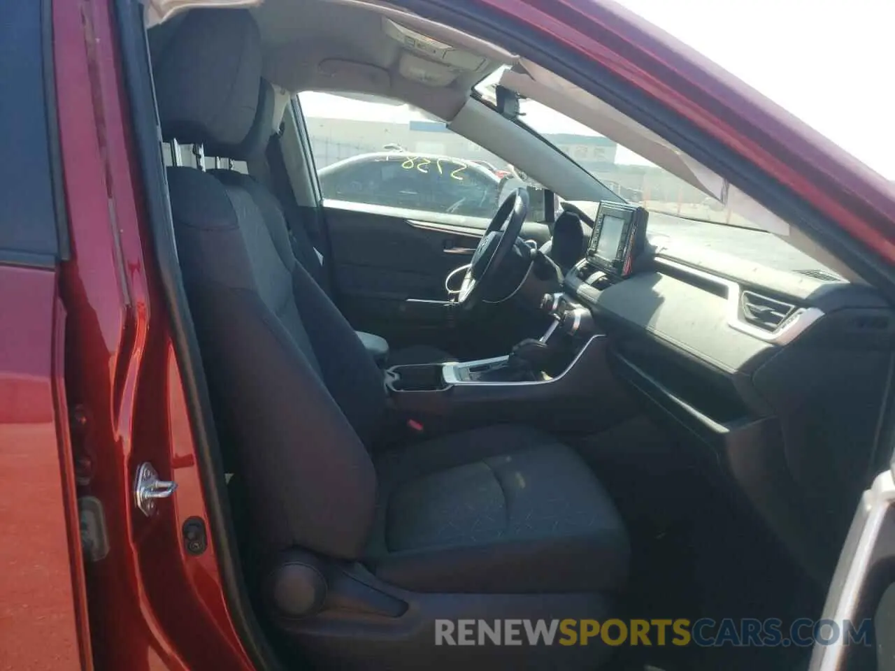 5 Фотография поврежденного автомобиля 2T3P1RFV2MW151457 TOYOTA RAV4 2021