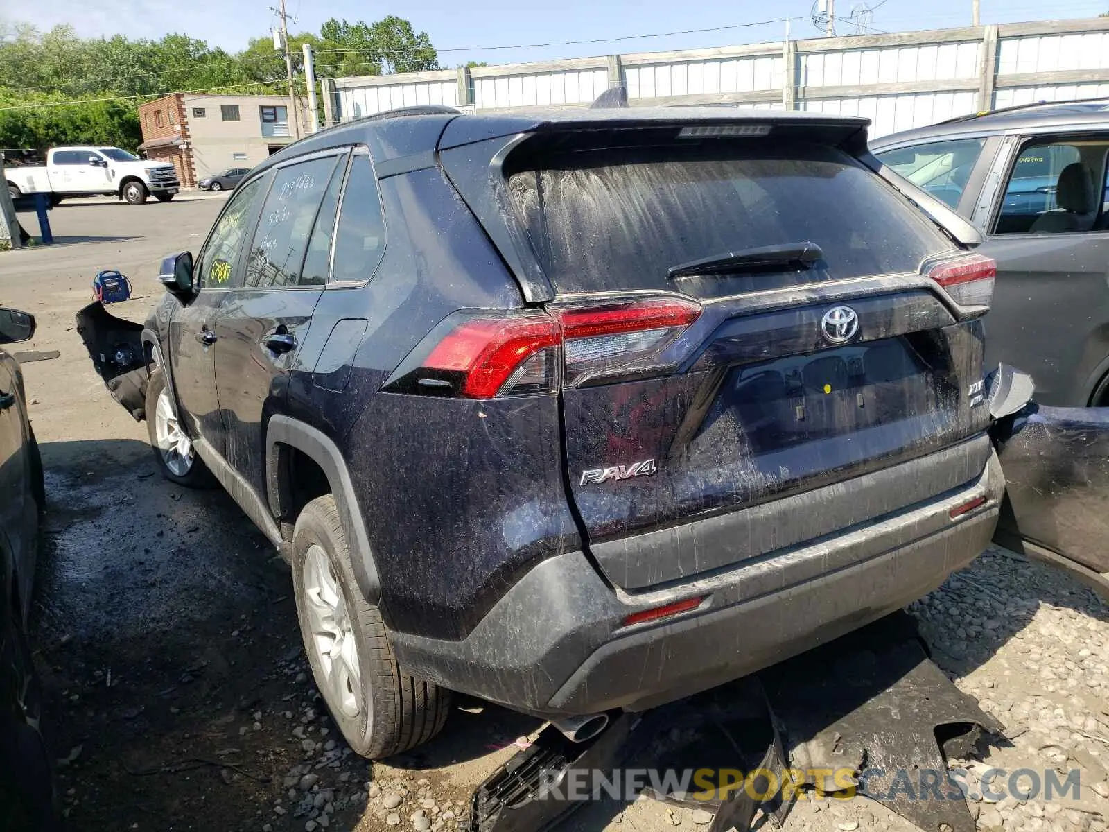 3 Фотография поврежденного автомобиля 2T3P1RFV2MW185897 TOYOTA RAV4 2021