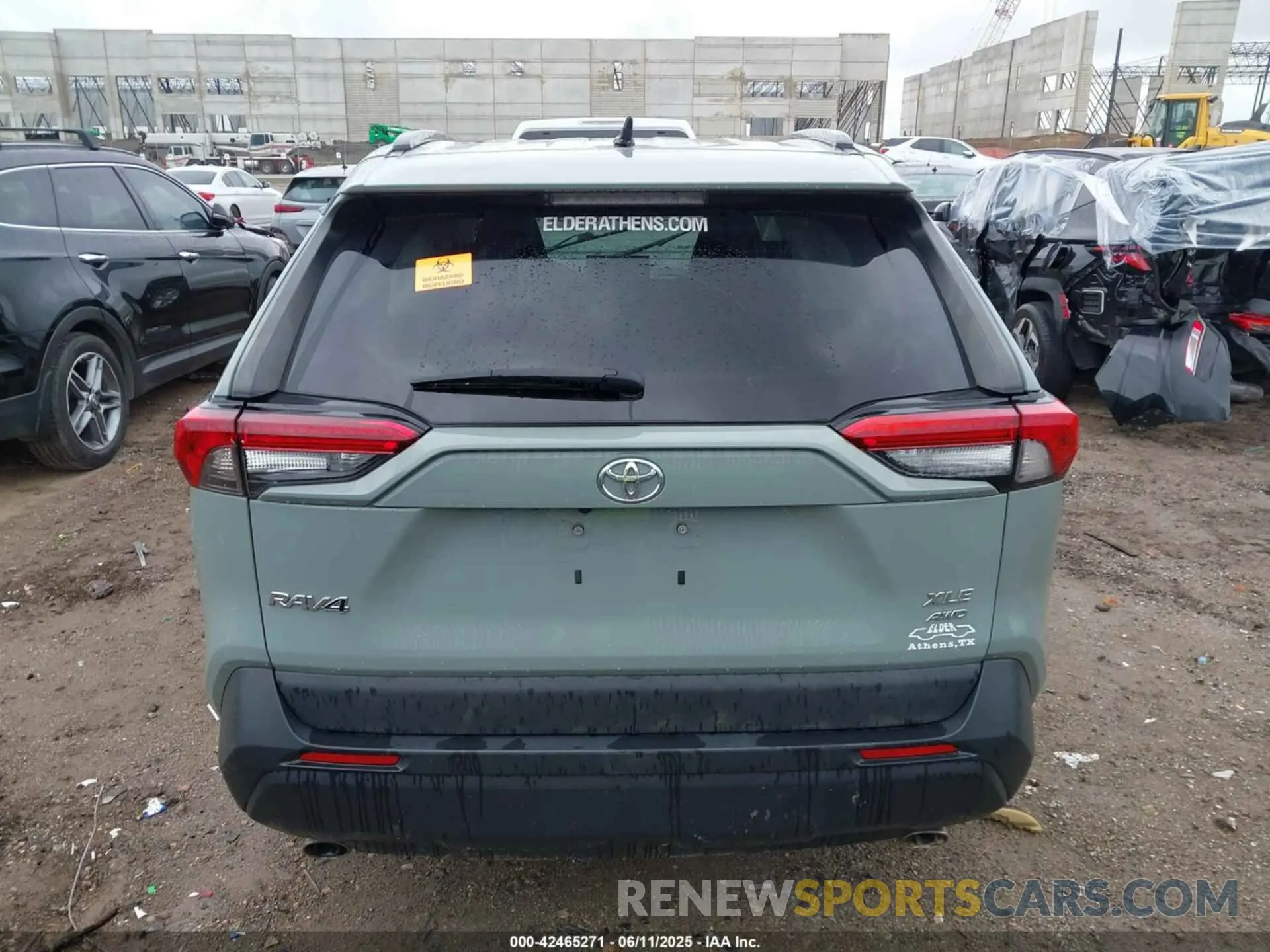 17 Photograph of a damaged car 2T3P1RFV2MW186466 TOYOTA RAV4 2021