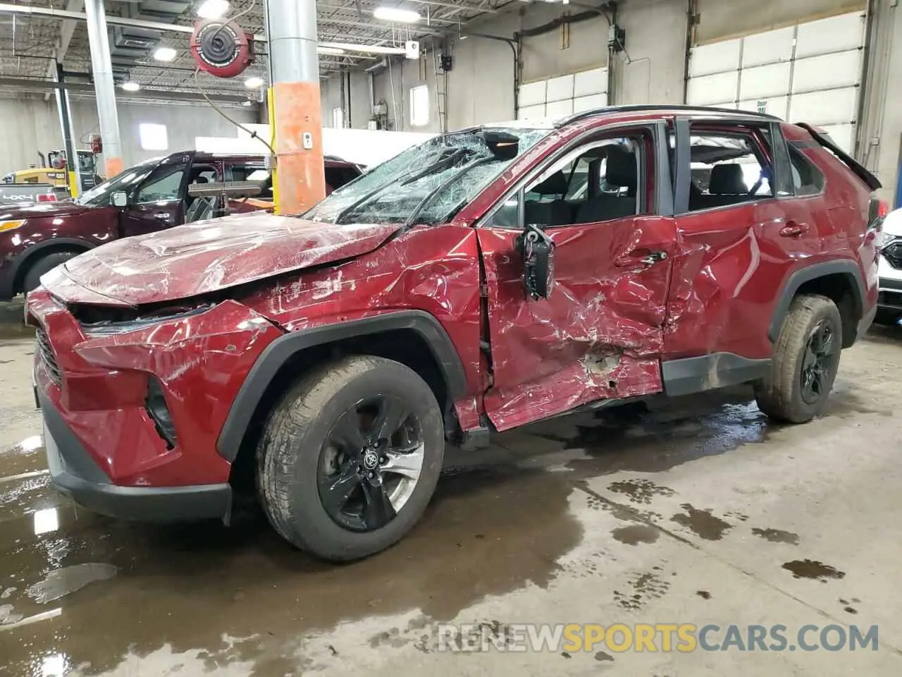 1 Photograph of a damaged car 2T3P1RFV2MW205016 TOYOTA RAV4 2021