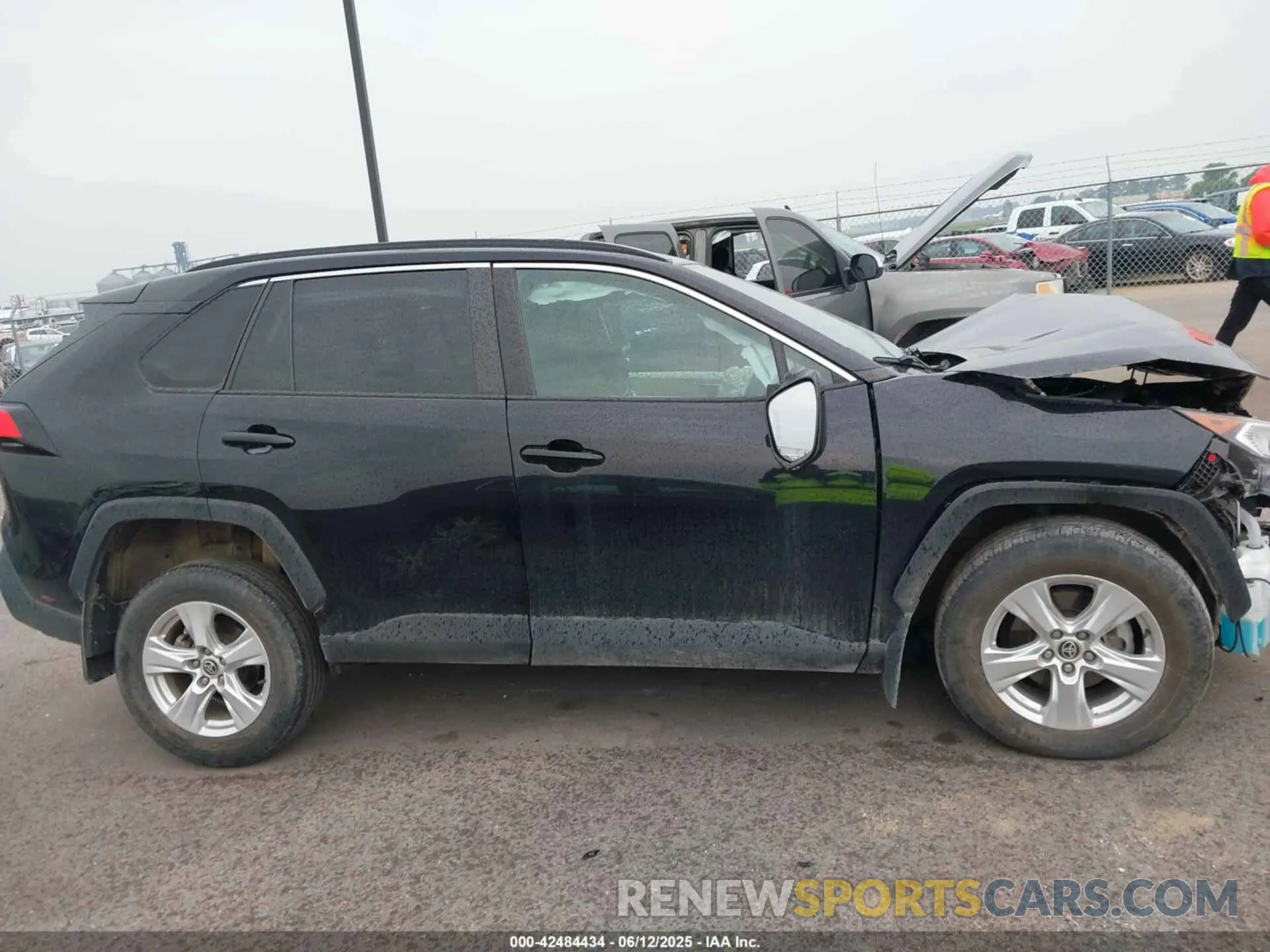 13 Фотография поврежденного автомобиля 2T3P1RFV2MW208496 TOYOTA RAV4 2021
