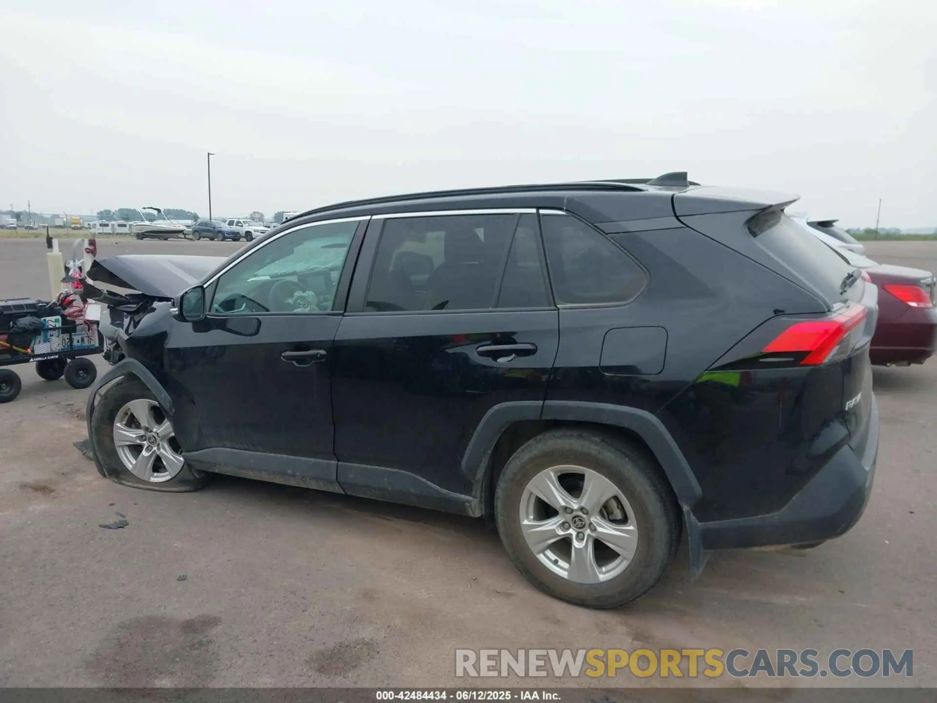 14 Фотография поврежденного автомобиля 2T3P1RFV2MW208496 TOYOTA RAV4 2021