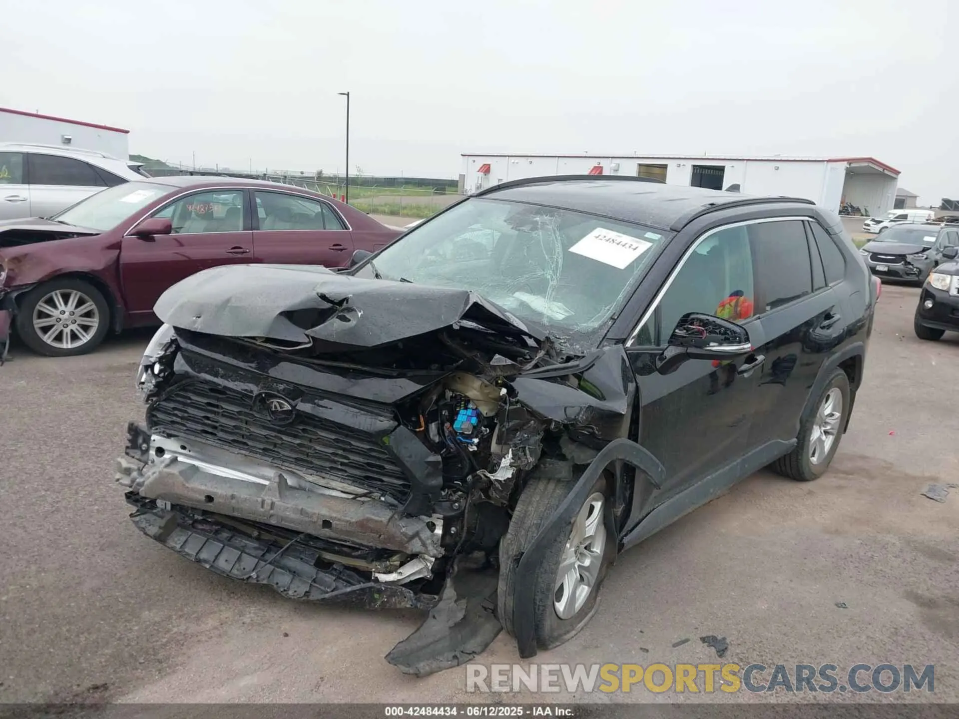 2 Фотография поврежденного автомобиля 2T3P1RFV2MW208496 TOYOTA RAV4 2021