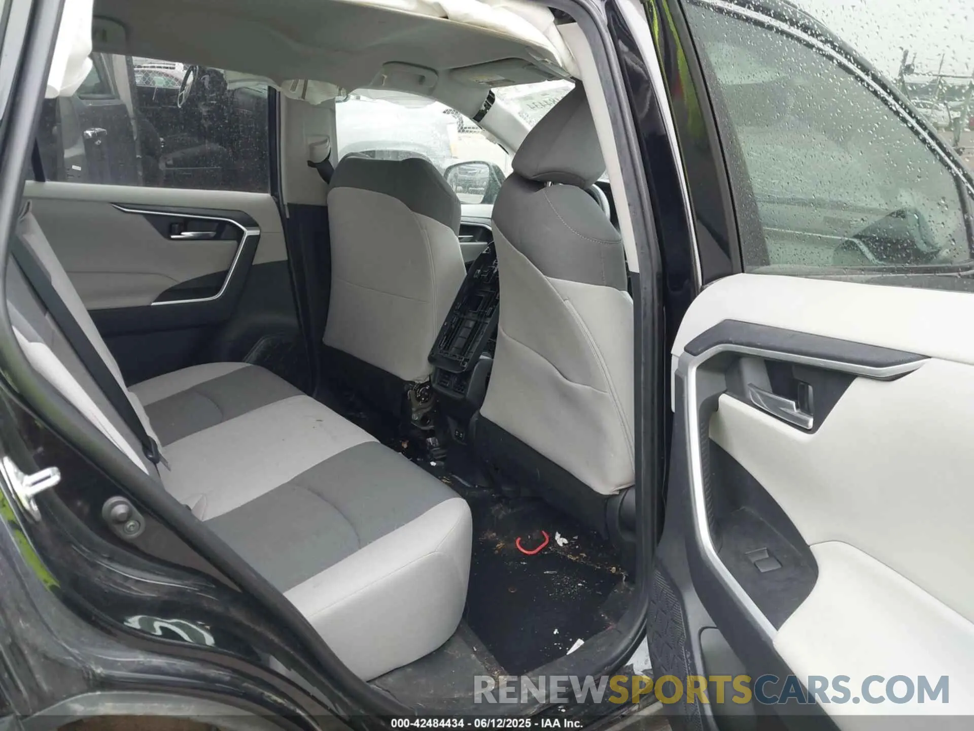 8 Фотография поврежденного автомобиля 2T3P1RFV2MW208496 TOYOTA RAV4 2021