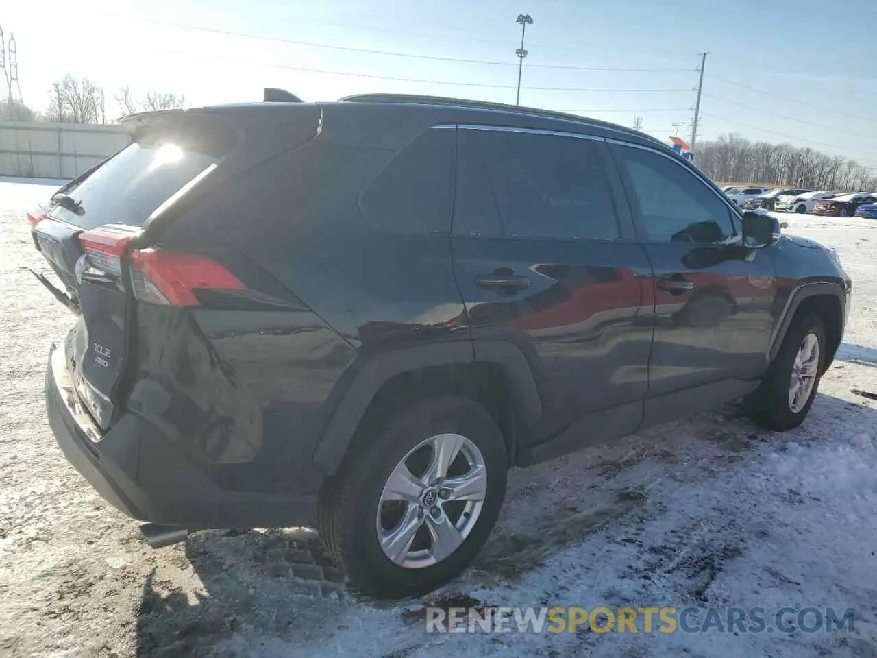 3 Фотография поврежденного автомобиля 2T3P1RFV2MW224116 TOYOTA RAV4 2021