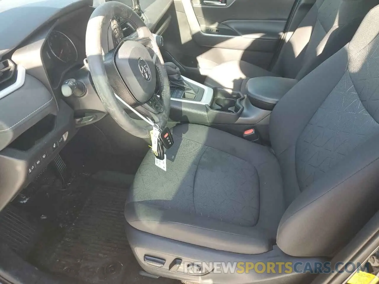 7 Фотография поврежденного автомобиля 2T3P1RFV2MW224116 TOYOTA RAV4 2021