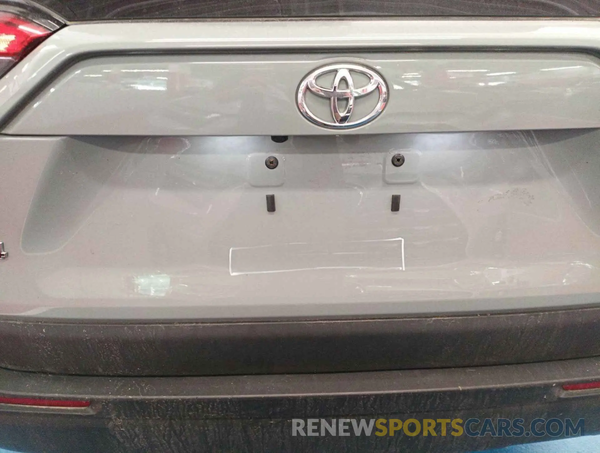 11 Фотография поврежденного автомобиля 2T3P1RFV2MW225640 TOYOTA RAV4 2021