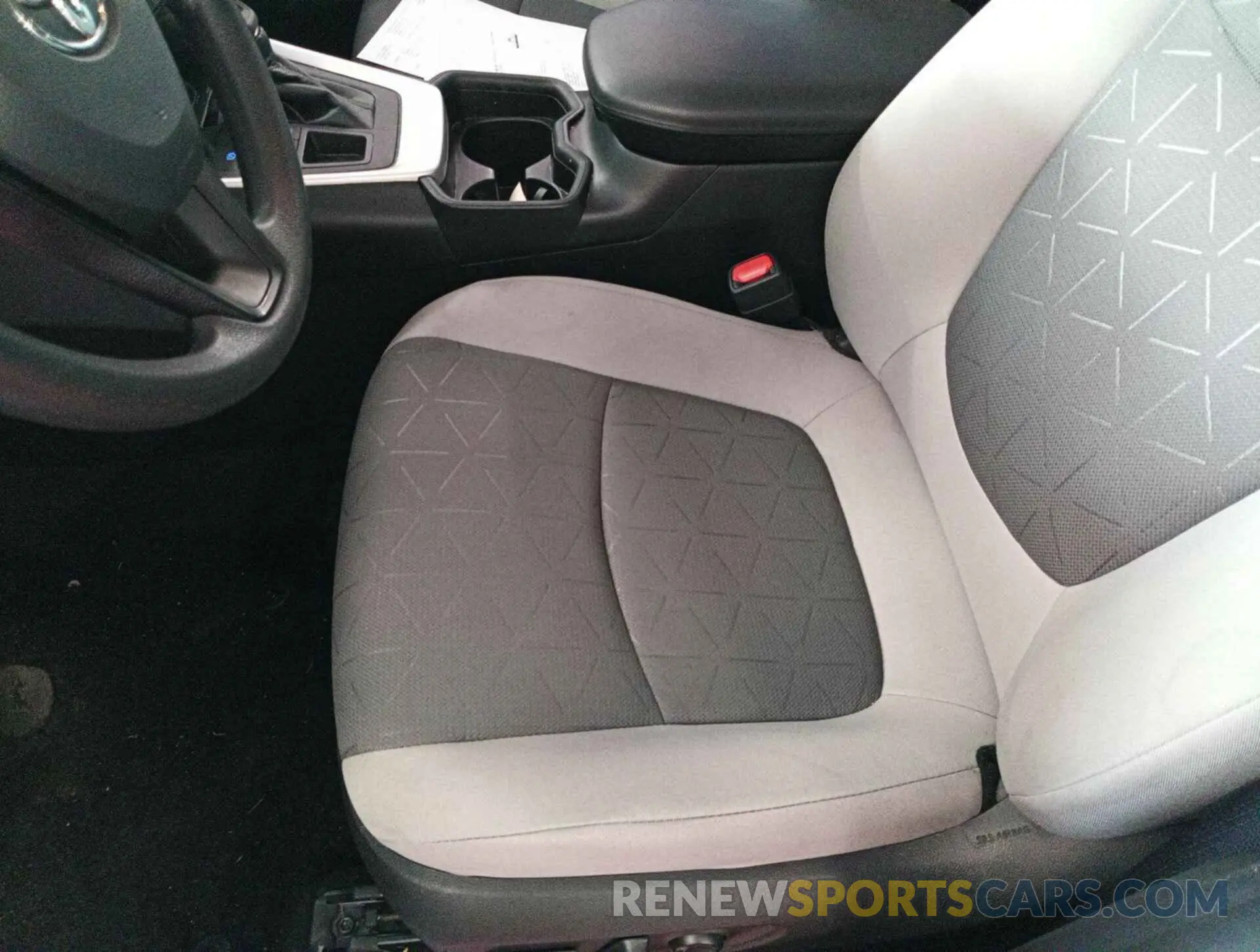 18 Фотография поврежденного автомобиля 2T3P1RFV2MW225640 TOYOTA RAV4 2021