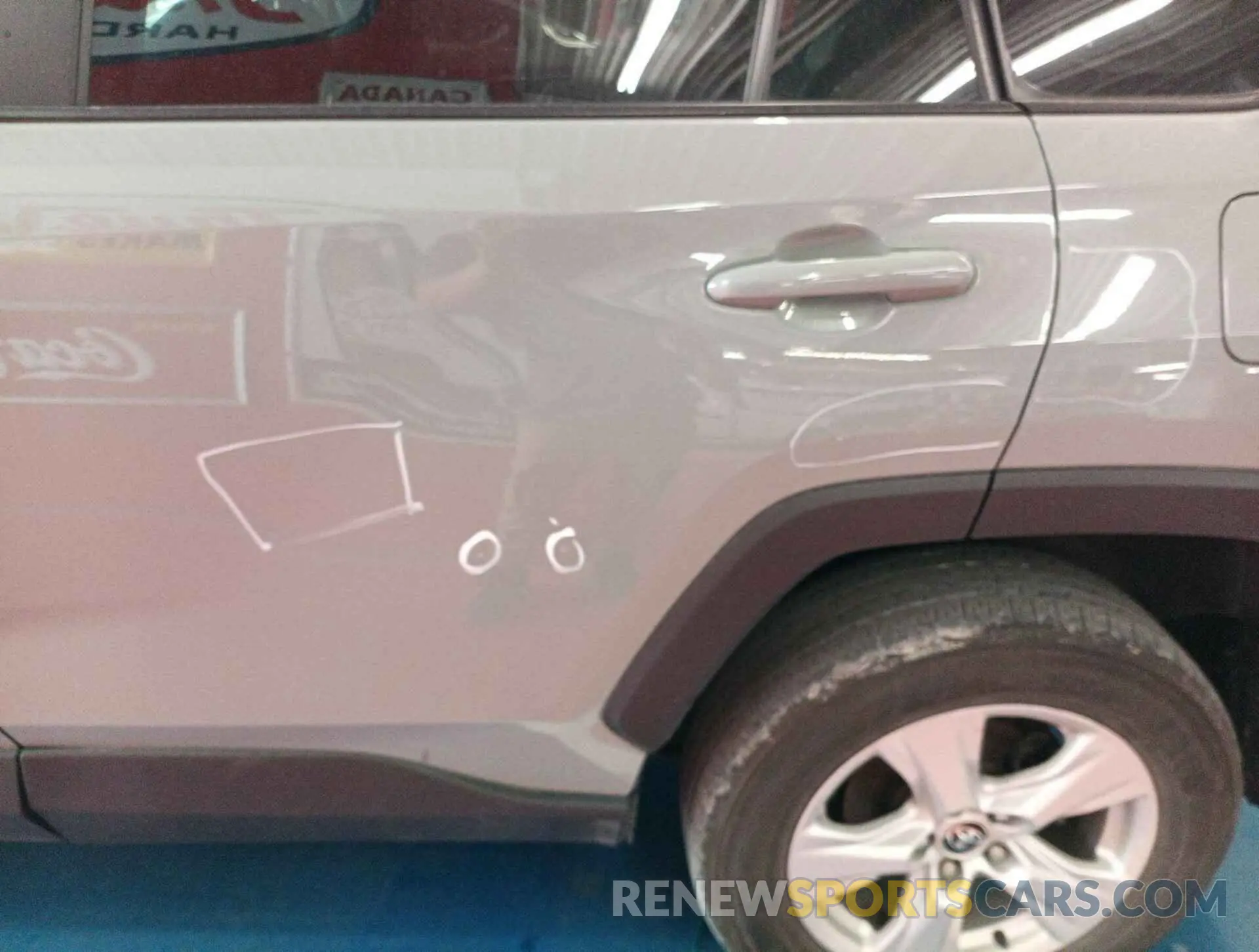 26 Фотография поврежденного автомобиля 2T3P1RFV2MW225640 TOYOTA RAV4 2021