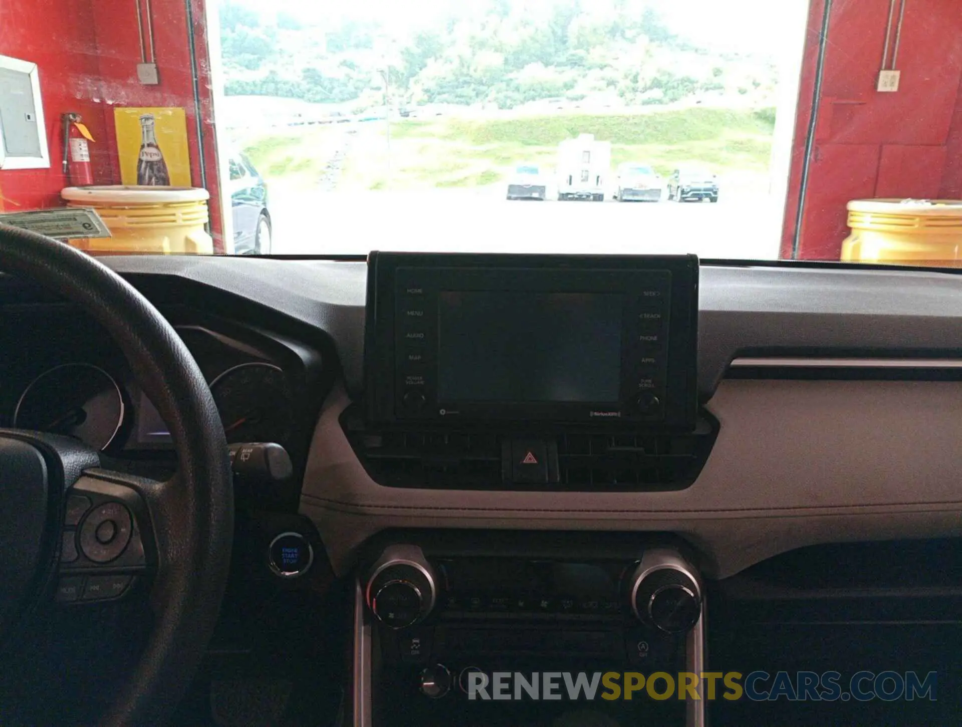 3 Фотография поврежденного автомобиля 2T3P1RFV2MW225640 TOYOTA RAV4 2021