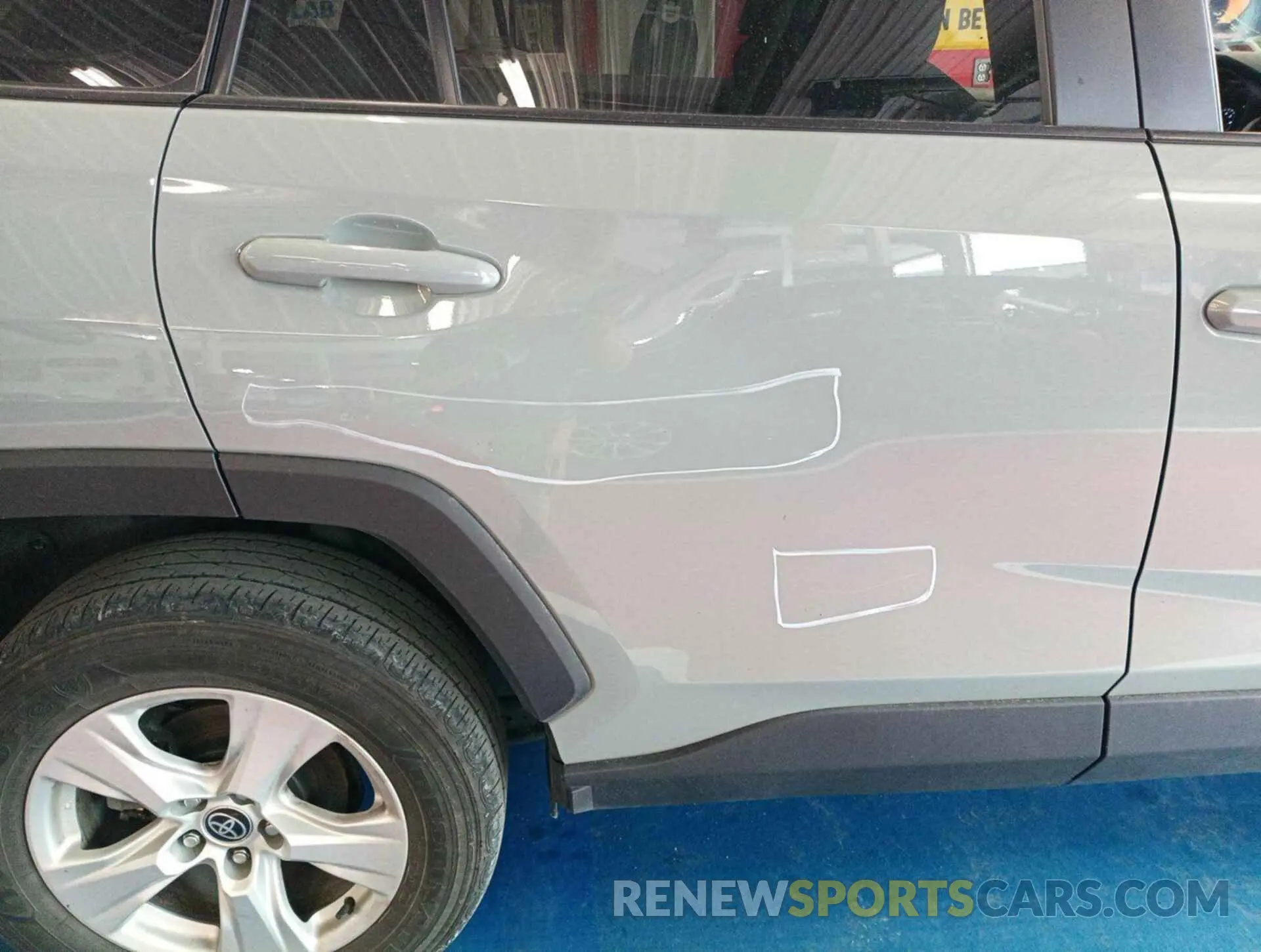 7 Фотография поврежденного автомобиля 2T3P1RFV2MW225640 TOYOTA RAV4 2021