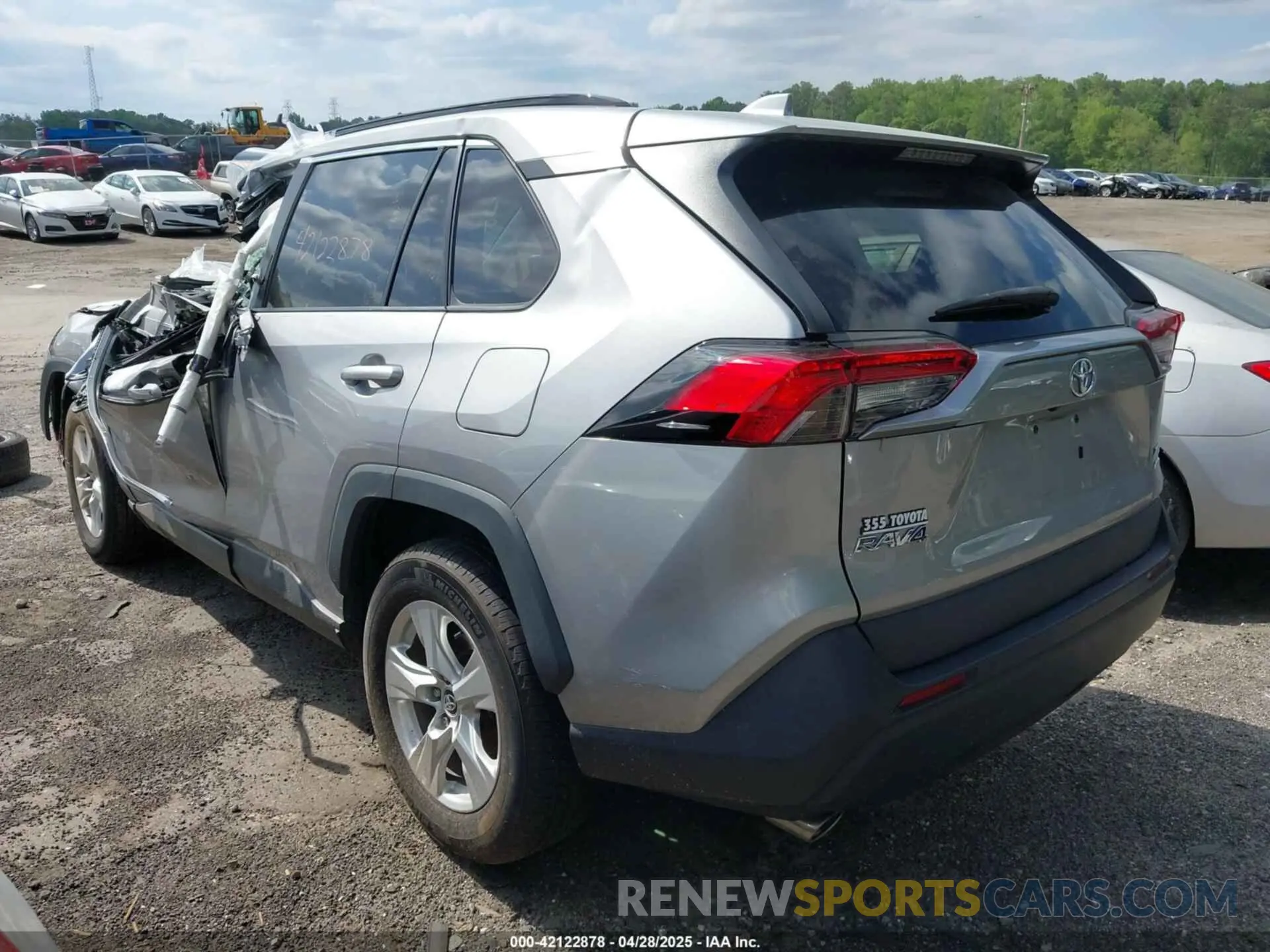 3 Фотография поврежденного автомобиля 2T3P1RFV3MC167877 TOYOTA RAV4 2021
