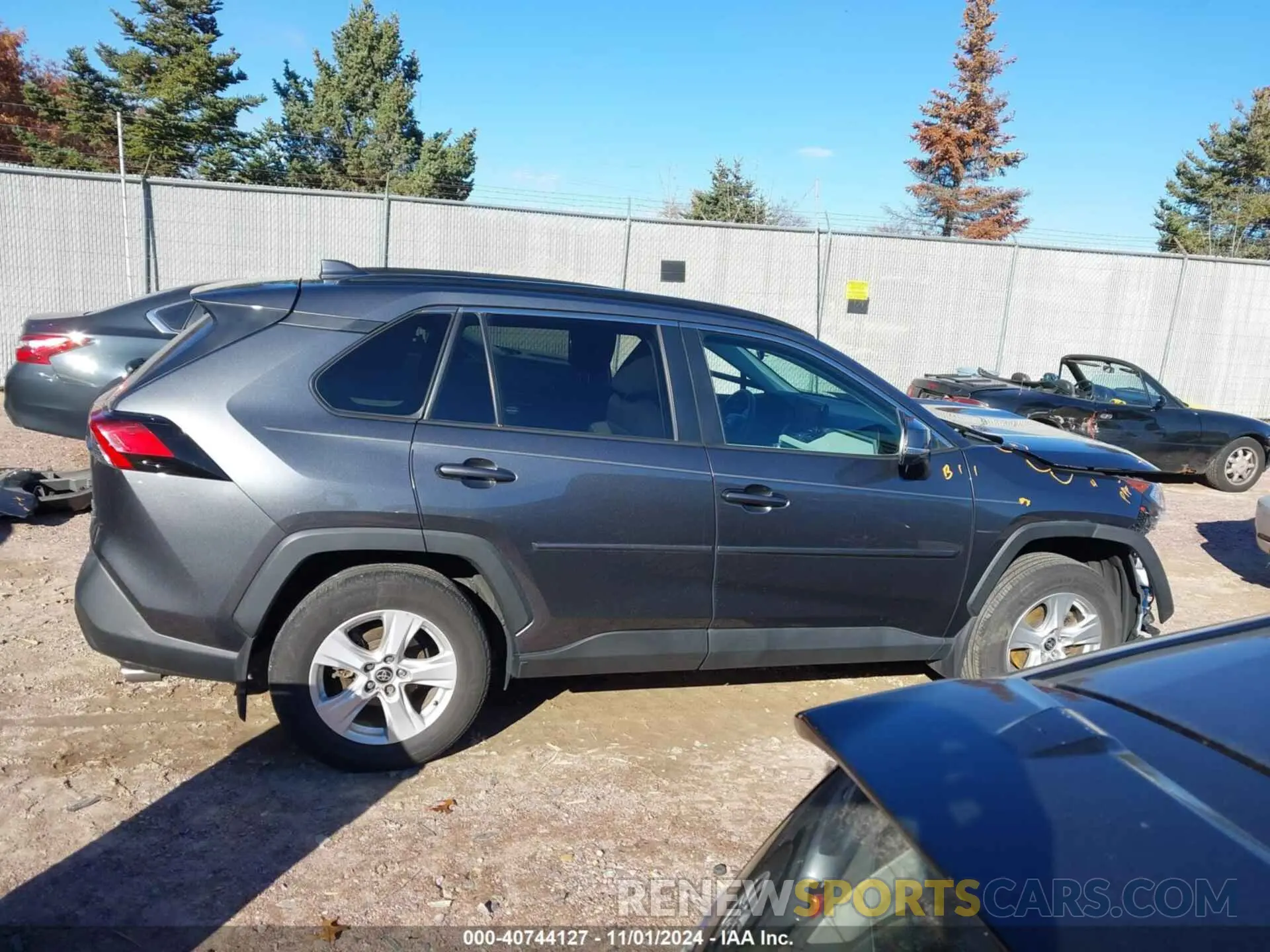 13 Photograph of a damaged car 2T3P1RFV3MC171038 TOYOTA RAV4 2021